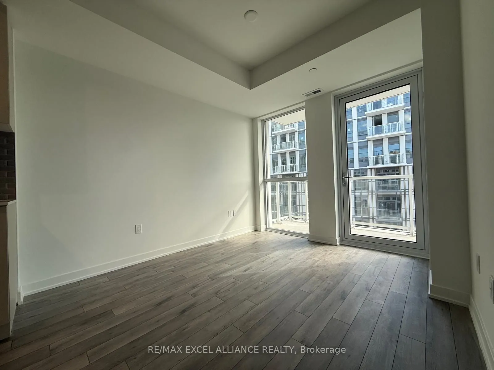 1005 Dundas Street E, #608
