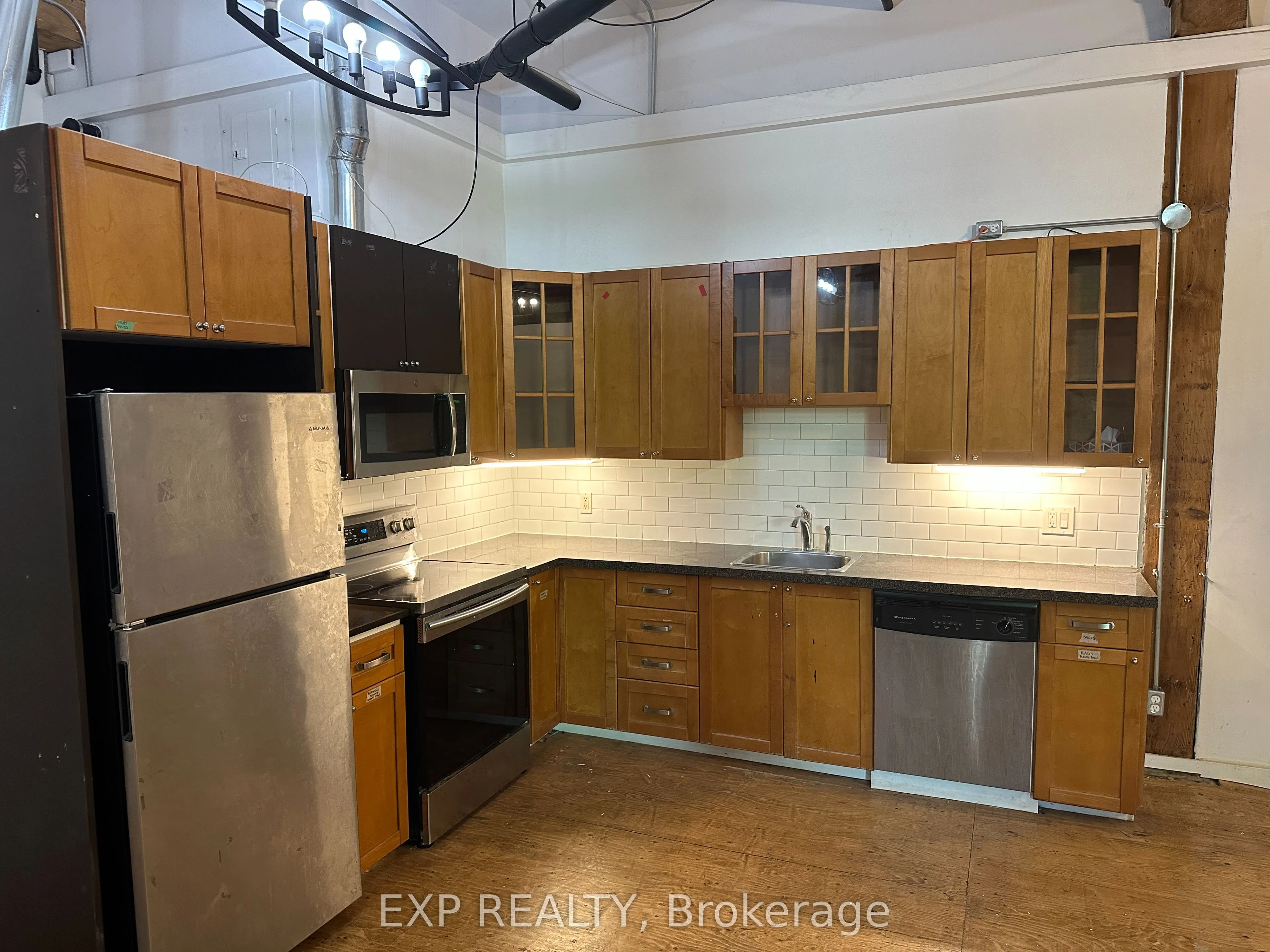 2480 Dundas Street W, #103