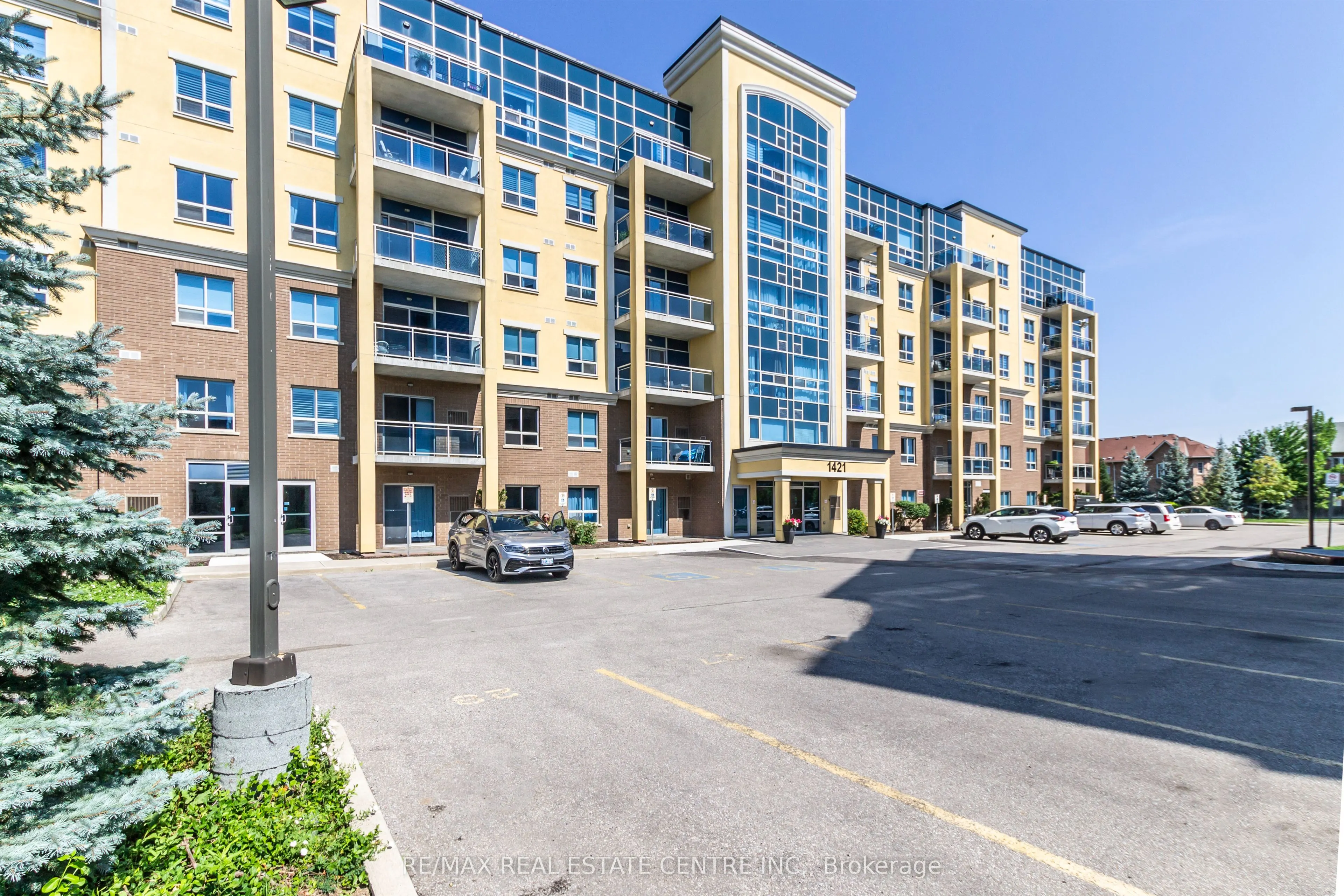 1421 Costigan Road, #404