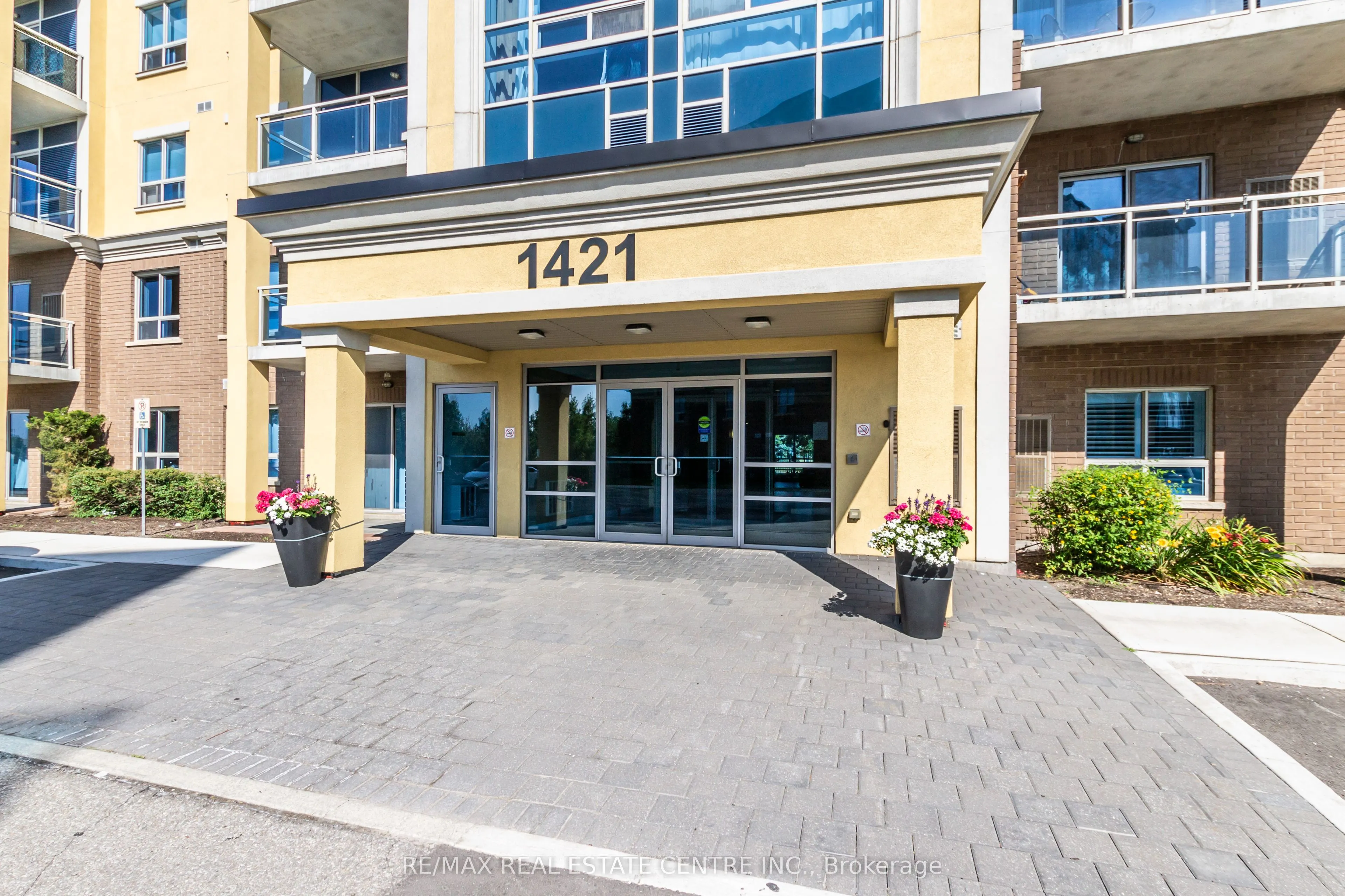 1421 Costigan Road, #404