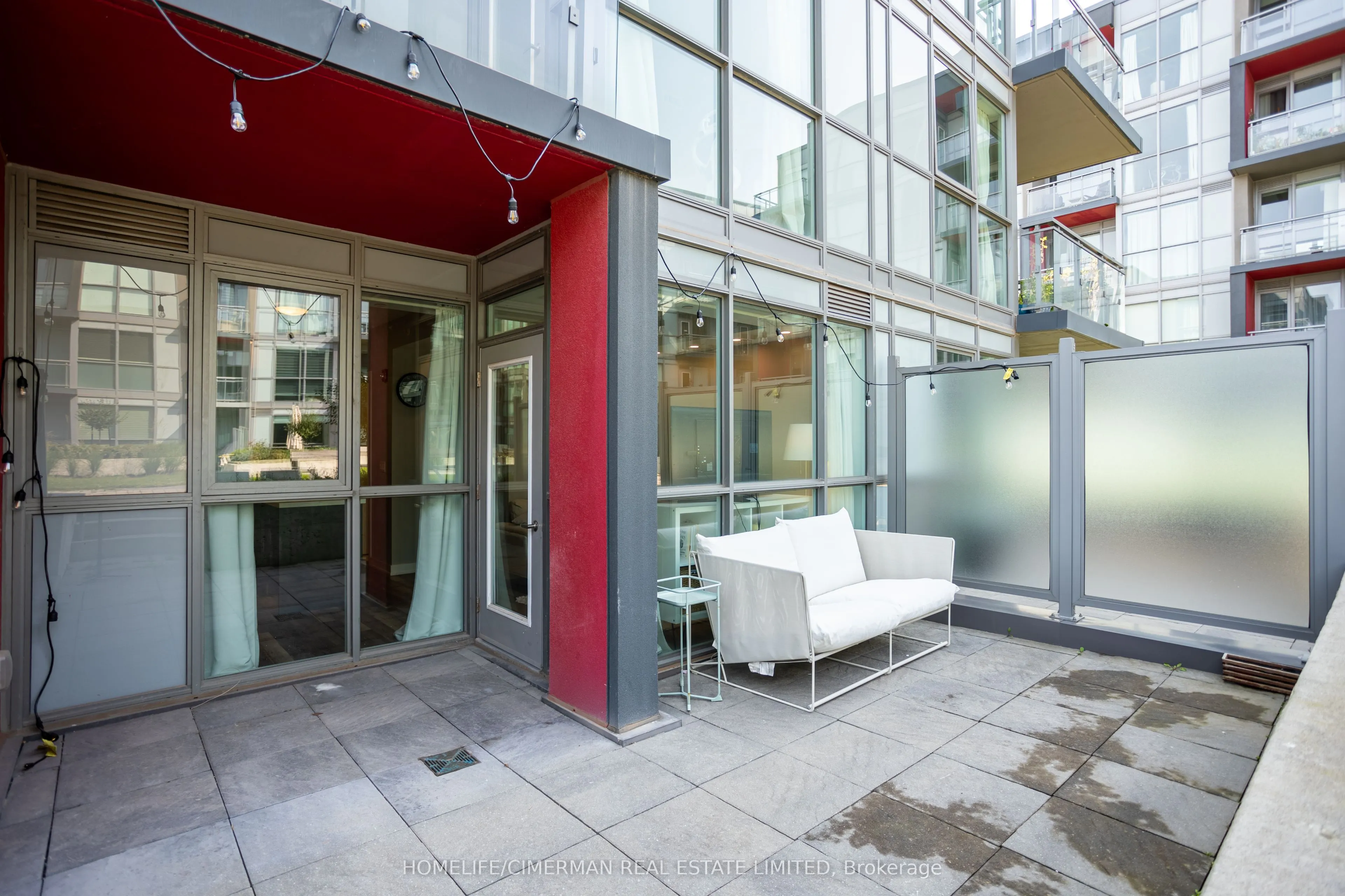 5260 Dundas Street, #C323