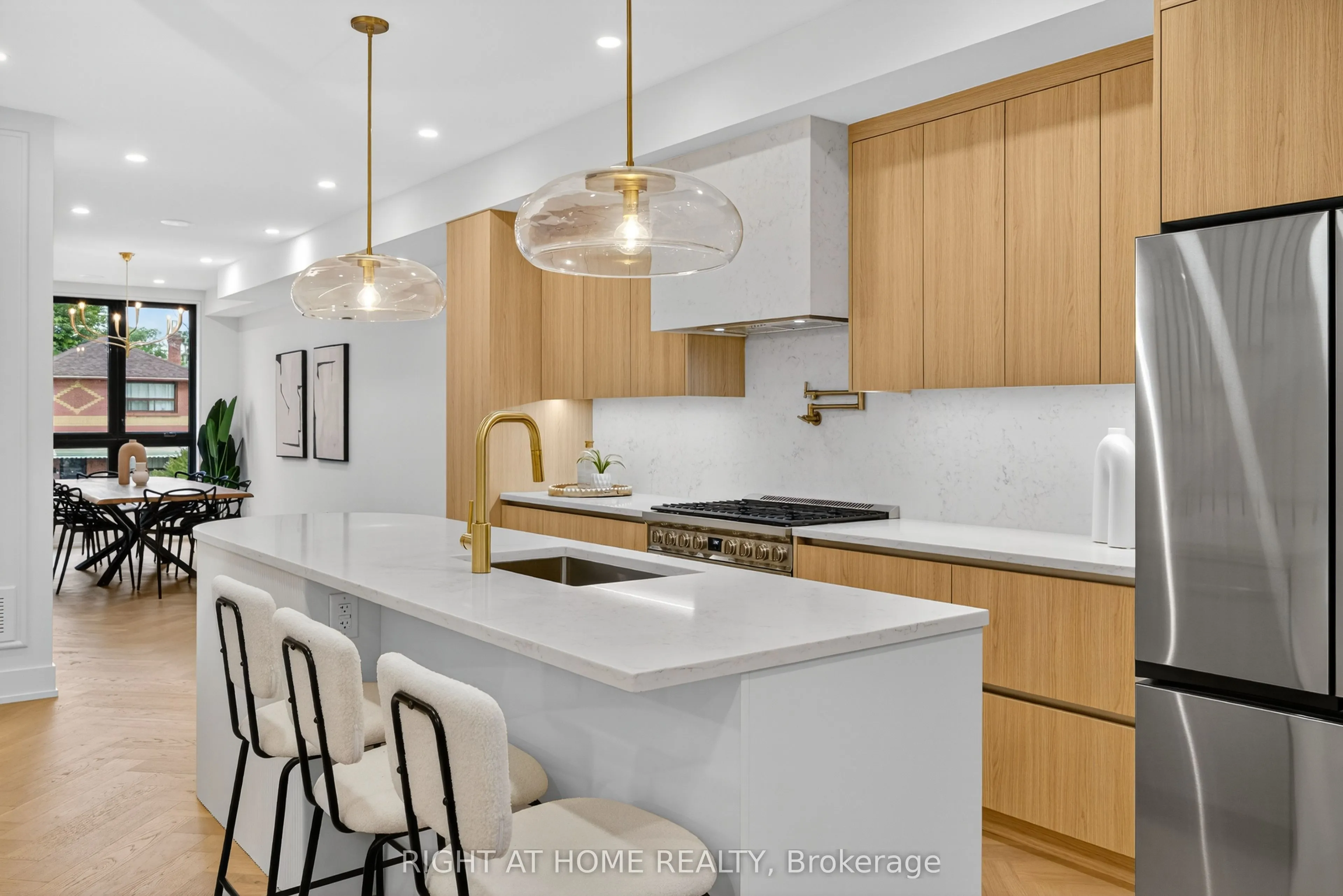 15A ROSEMEADE Avenue