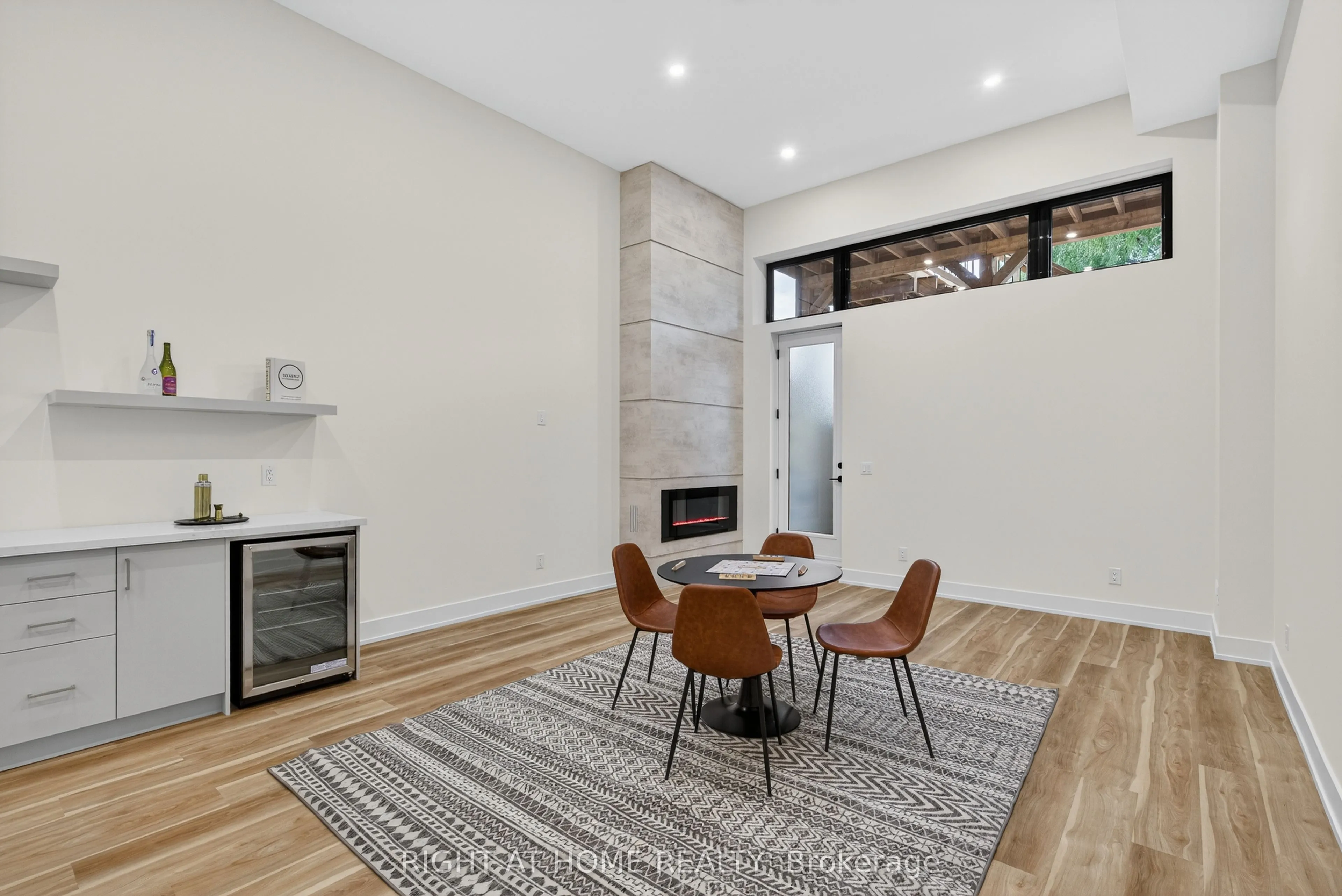 15A ROSEMEADE Avenue