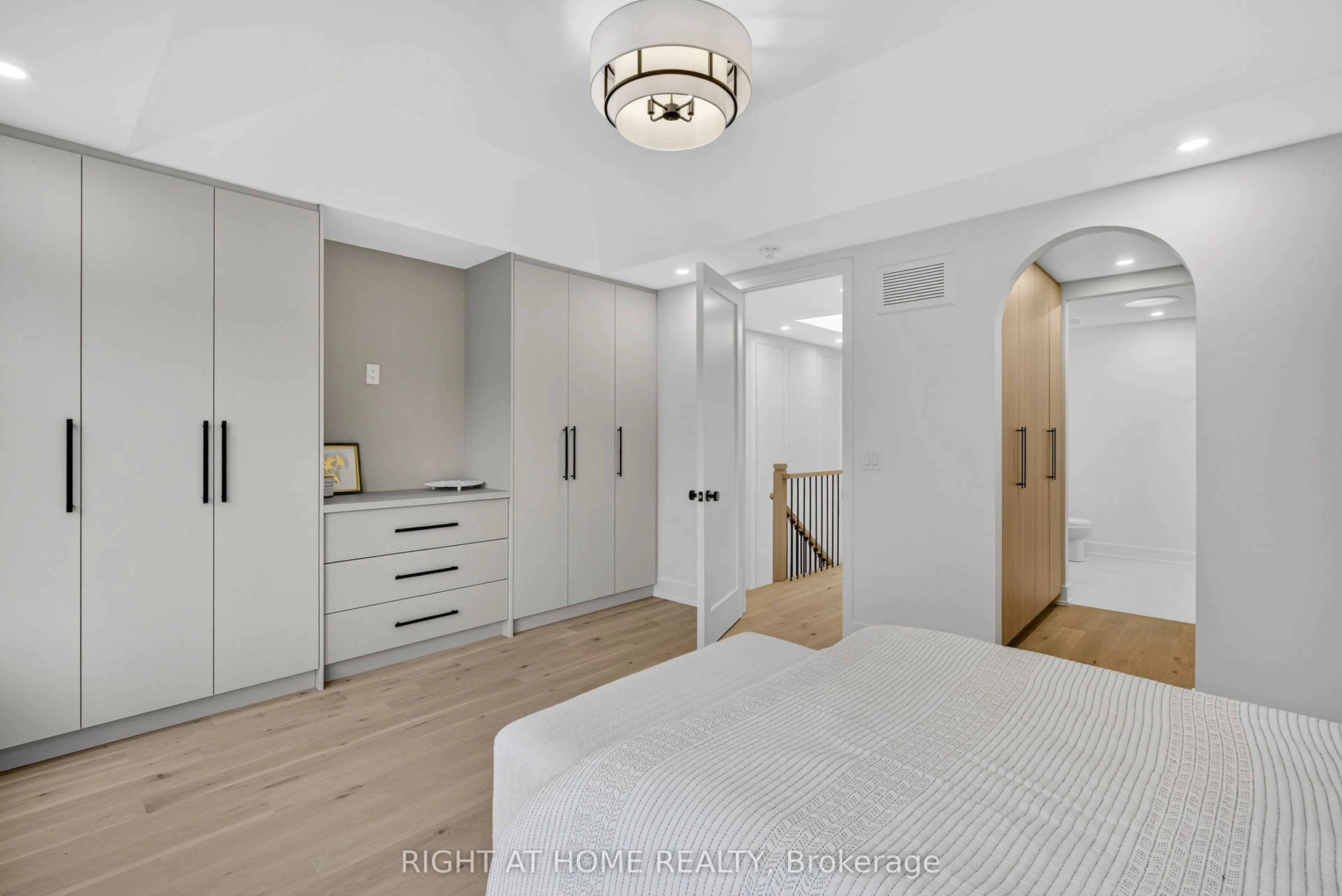 15A ROSEMEADE Avenue