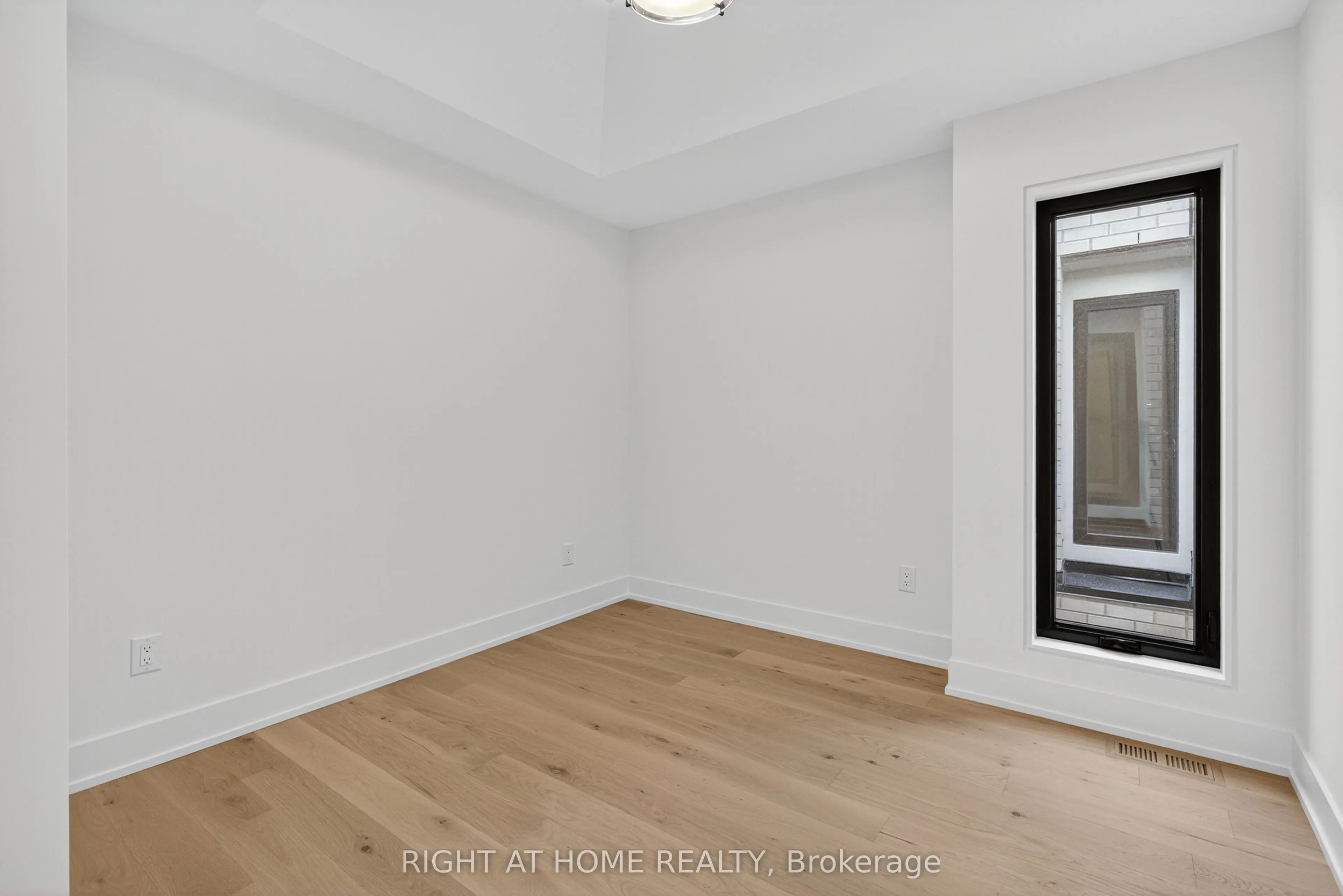 15A ROSEMEADE Avenue
