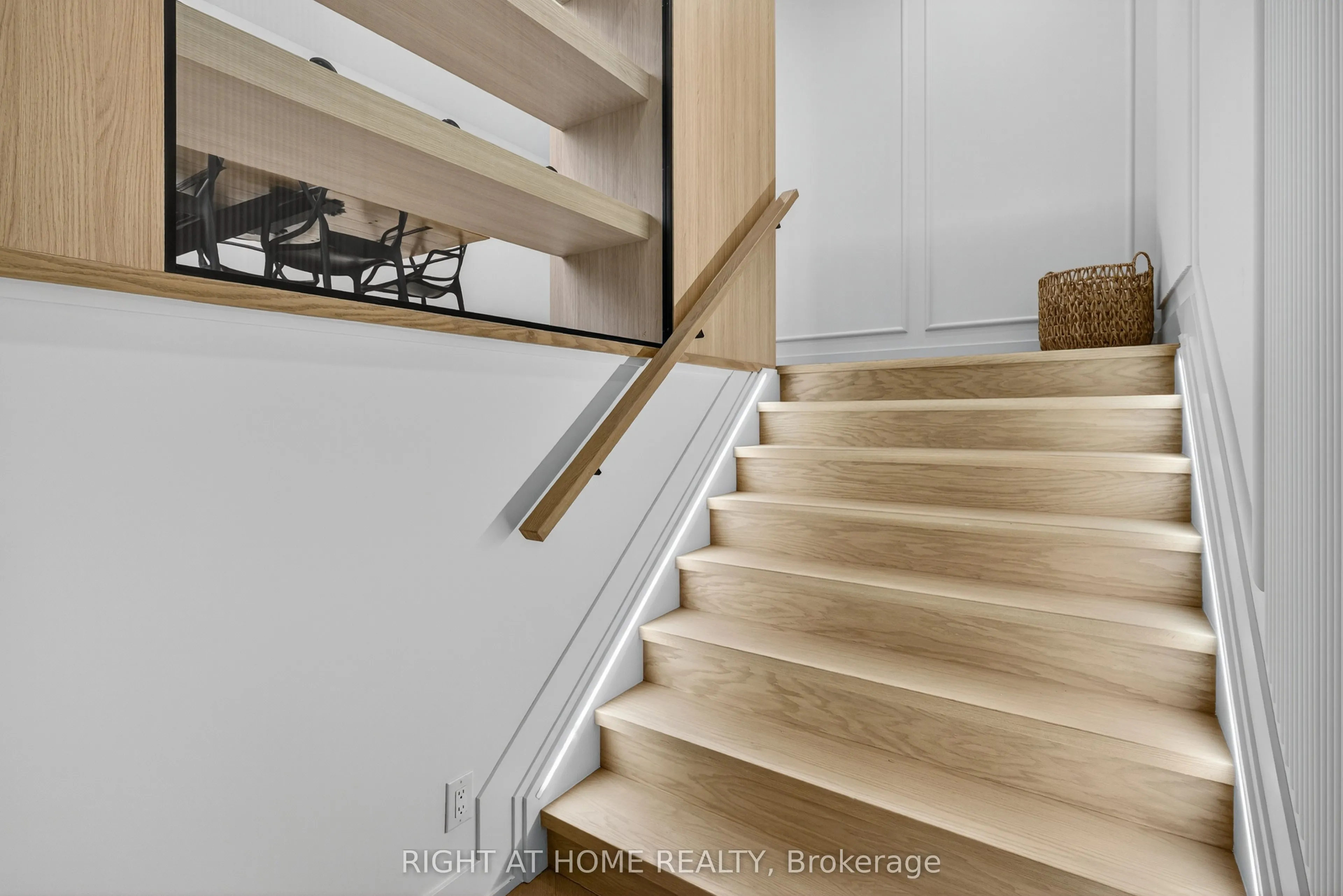 15A ROSEMEADE Avenue