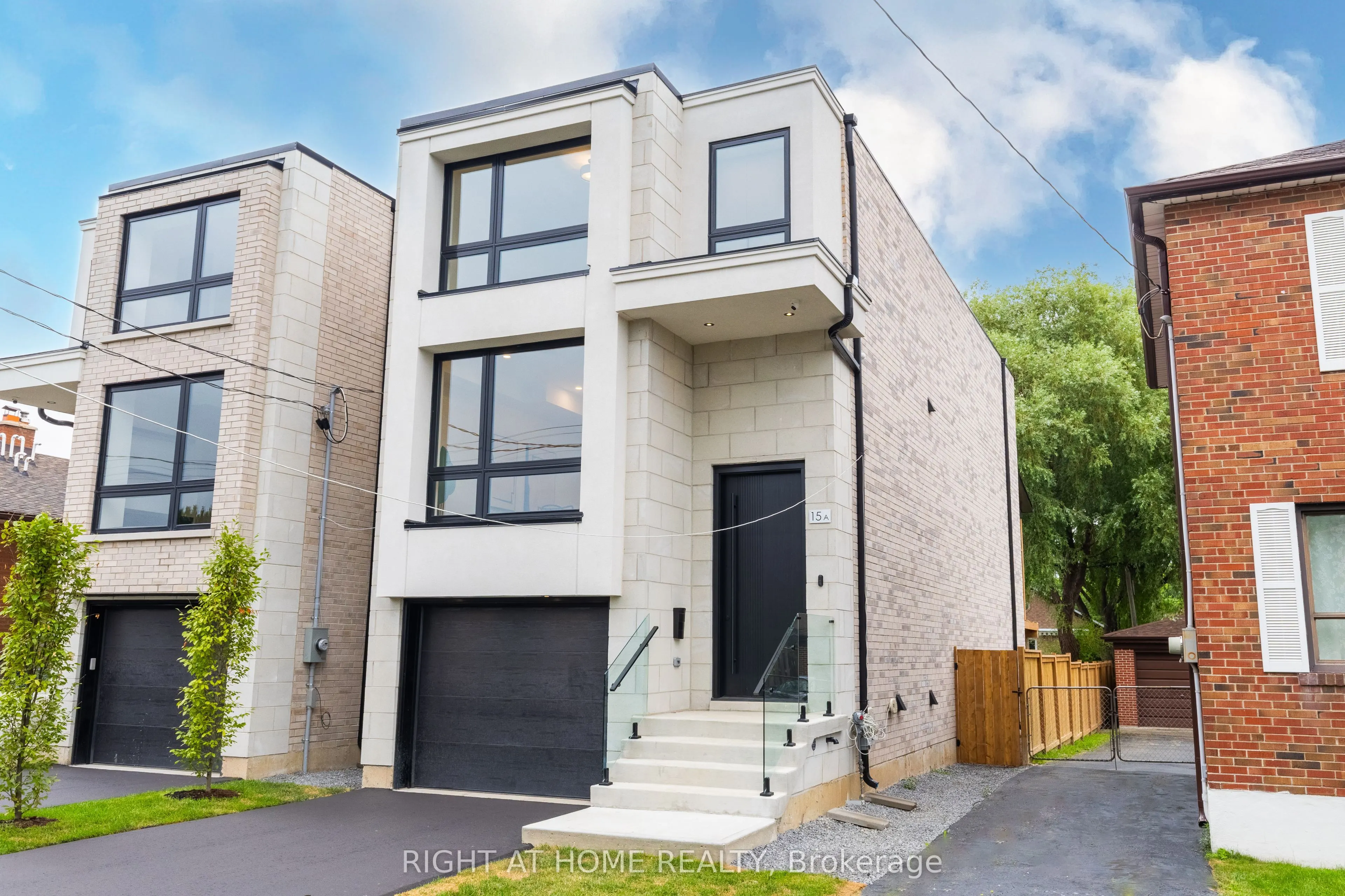 15A ROSEMEADE Avenue