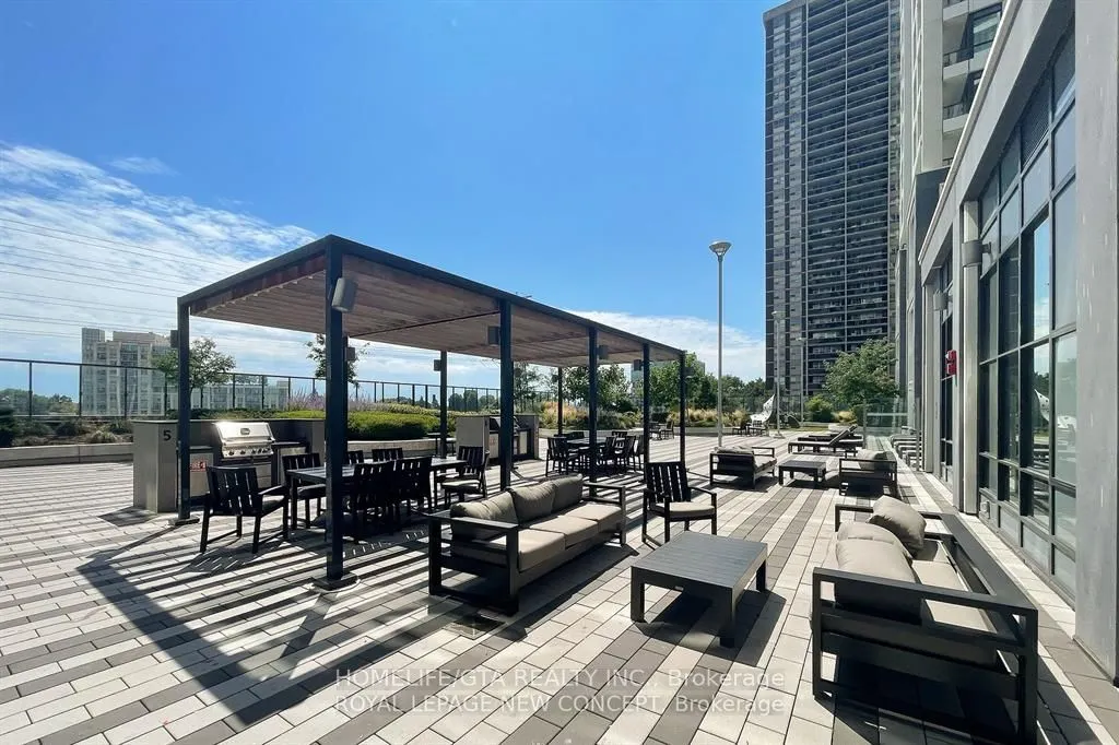 5 Mabelle Avenue, #329