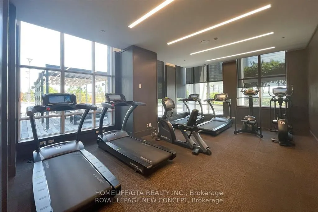 5 Mabelle Avenue, #329