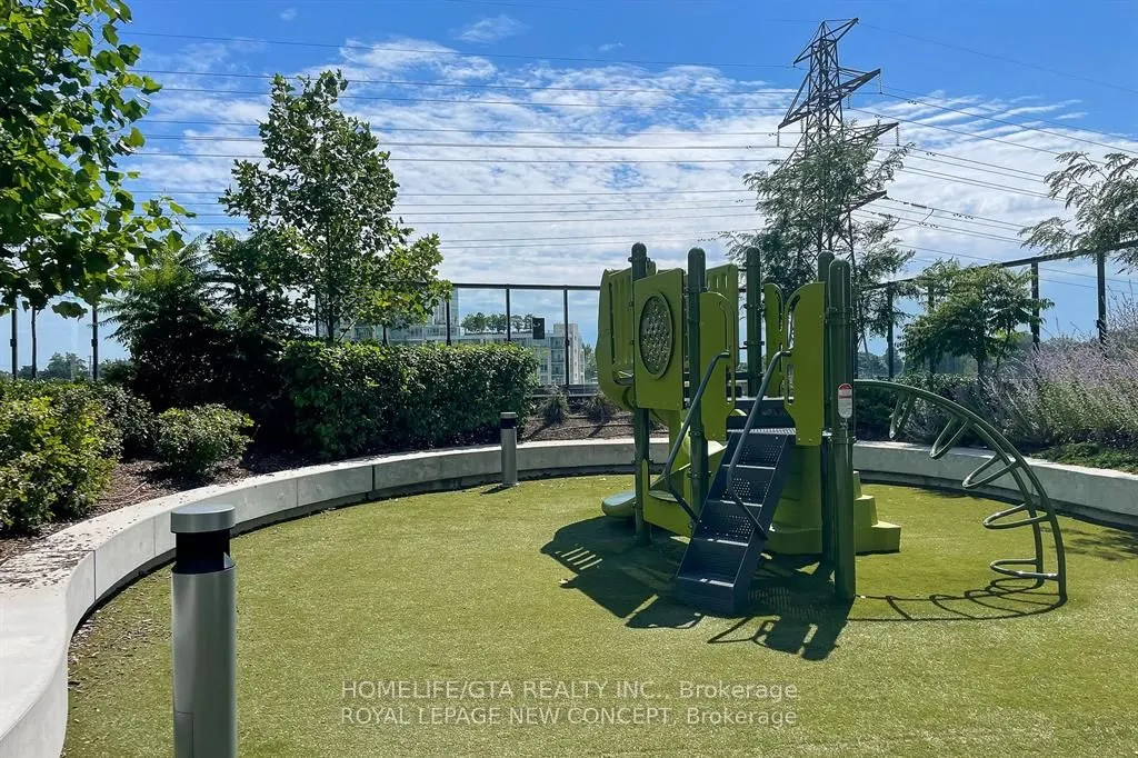 5 Mabelle Avenue, #329