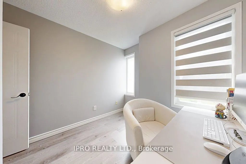 3088 Eglinton Avenue W, #85
