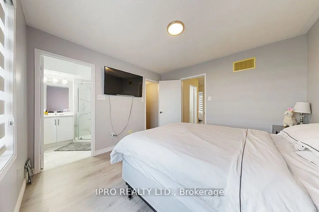 3088 Eglinton Avenue W, #85