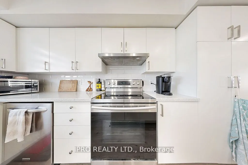 3088 Eglinton Avenue W, #85