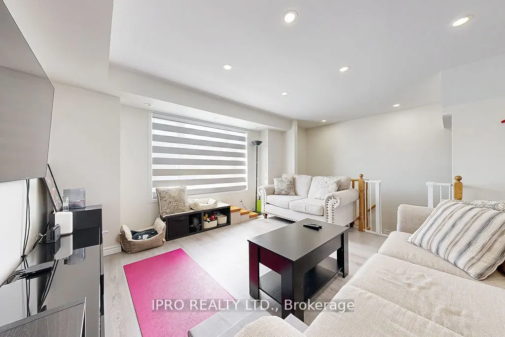 3088 Eglinton Avenue W, #85