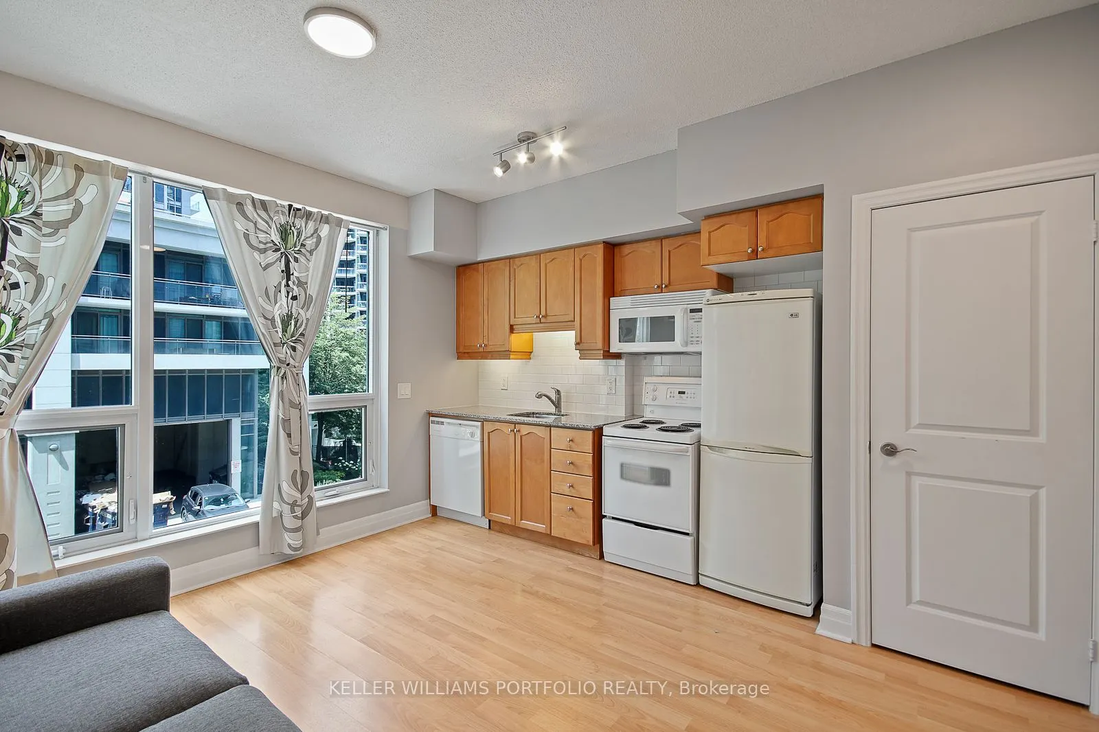 58 Marine Parade Drive, #221