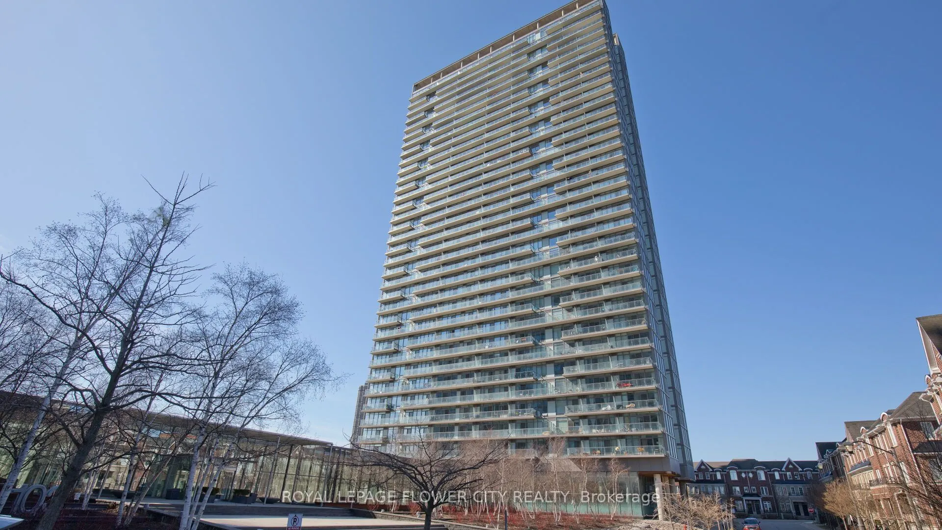 105 The Queensway Avenue, #415