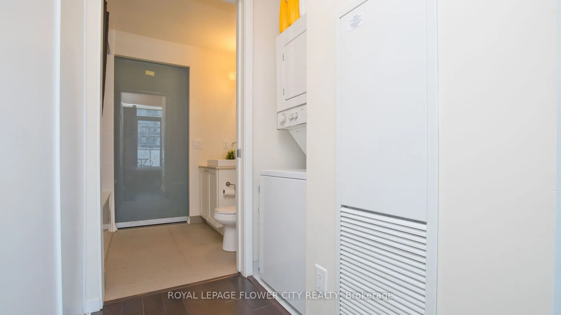 105 The Queensway Avenue, #415