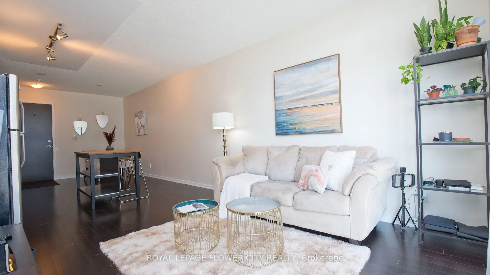 105 The Queensway Avenue, #415