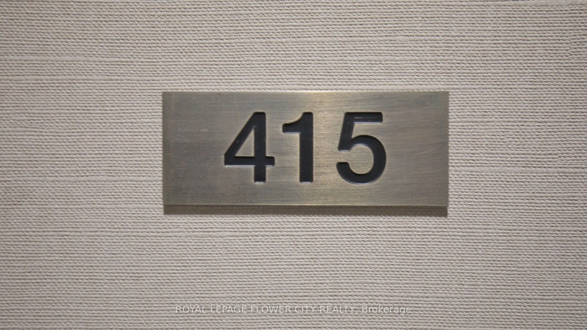 105 The Queensway Avenue, #415