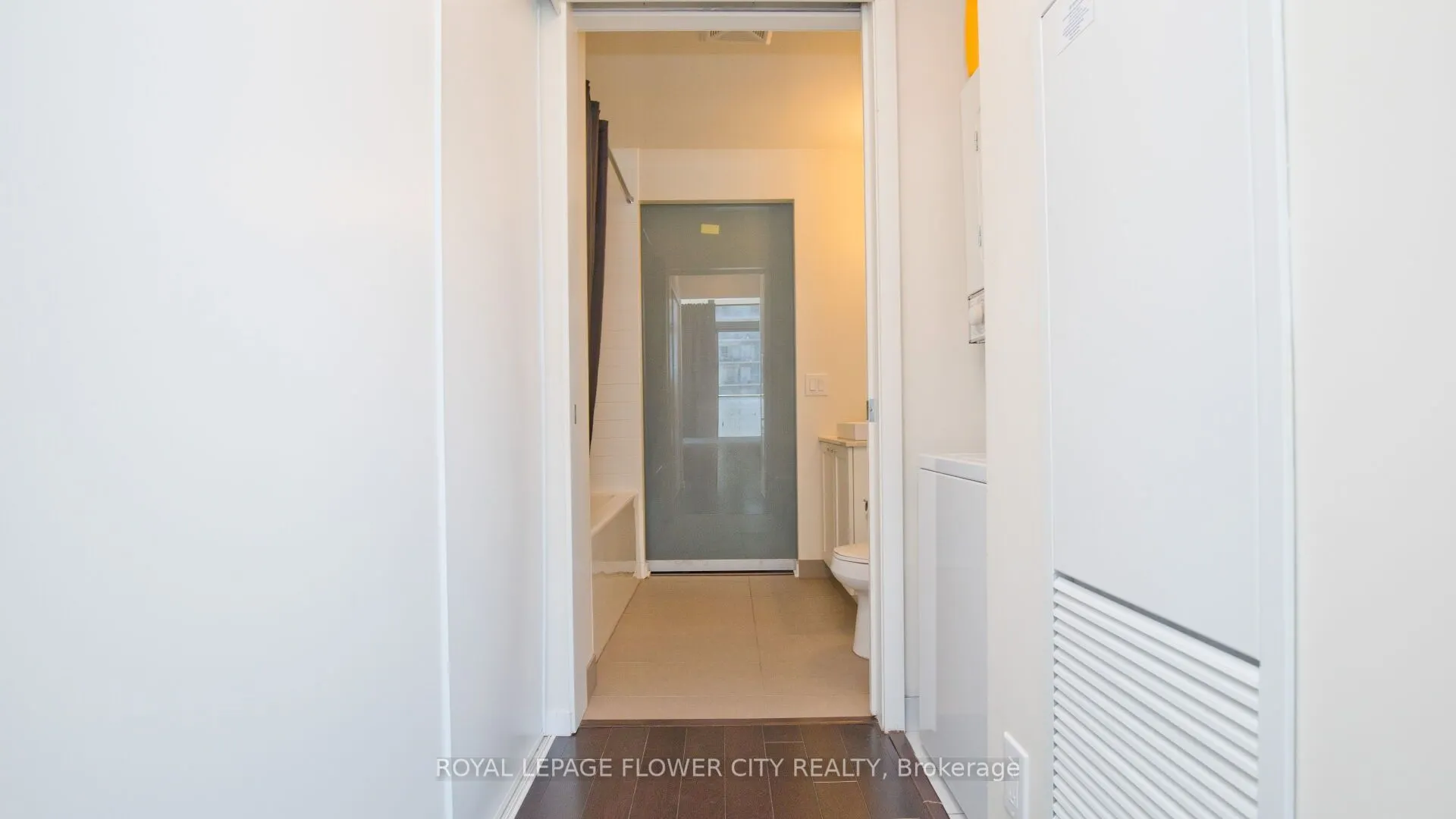 105 The Queensway Avenue, #415