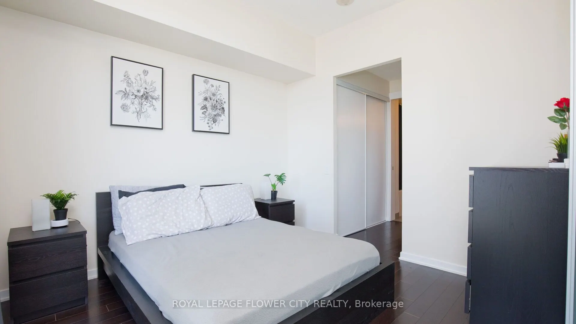 105 The Queensway Avenue, #415