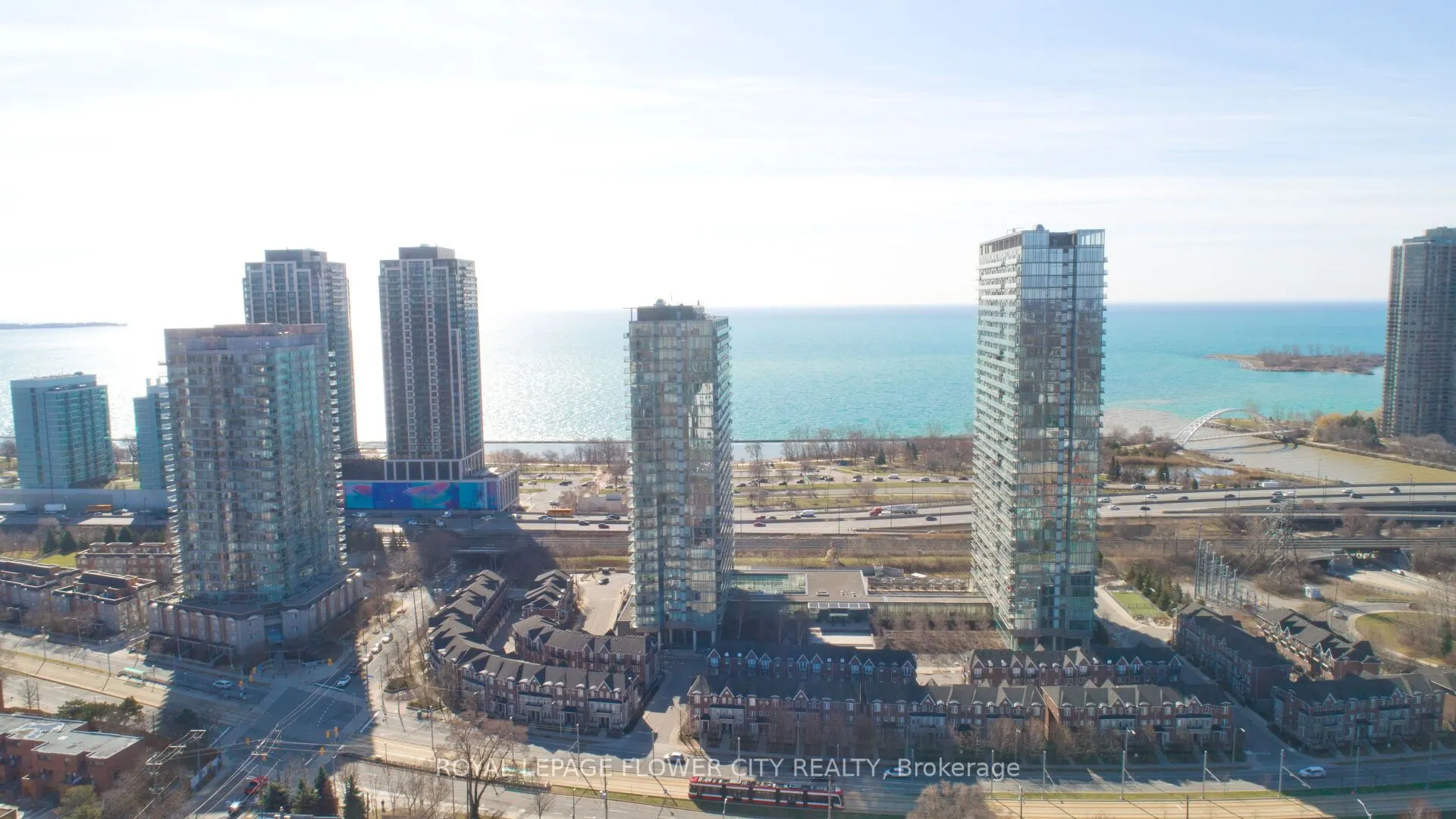 105 The Queensway Avenue, #415