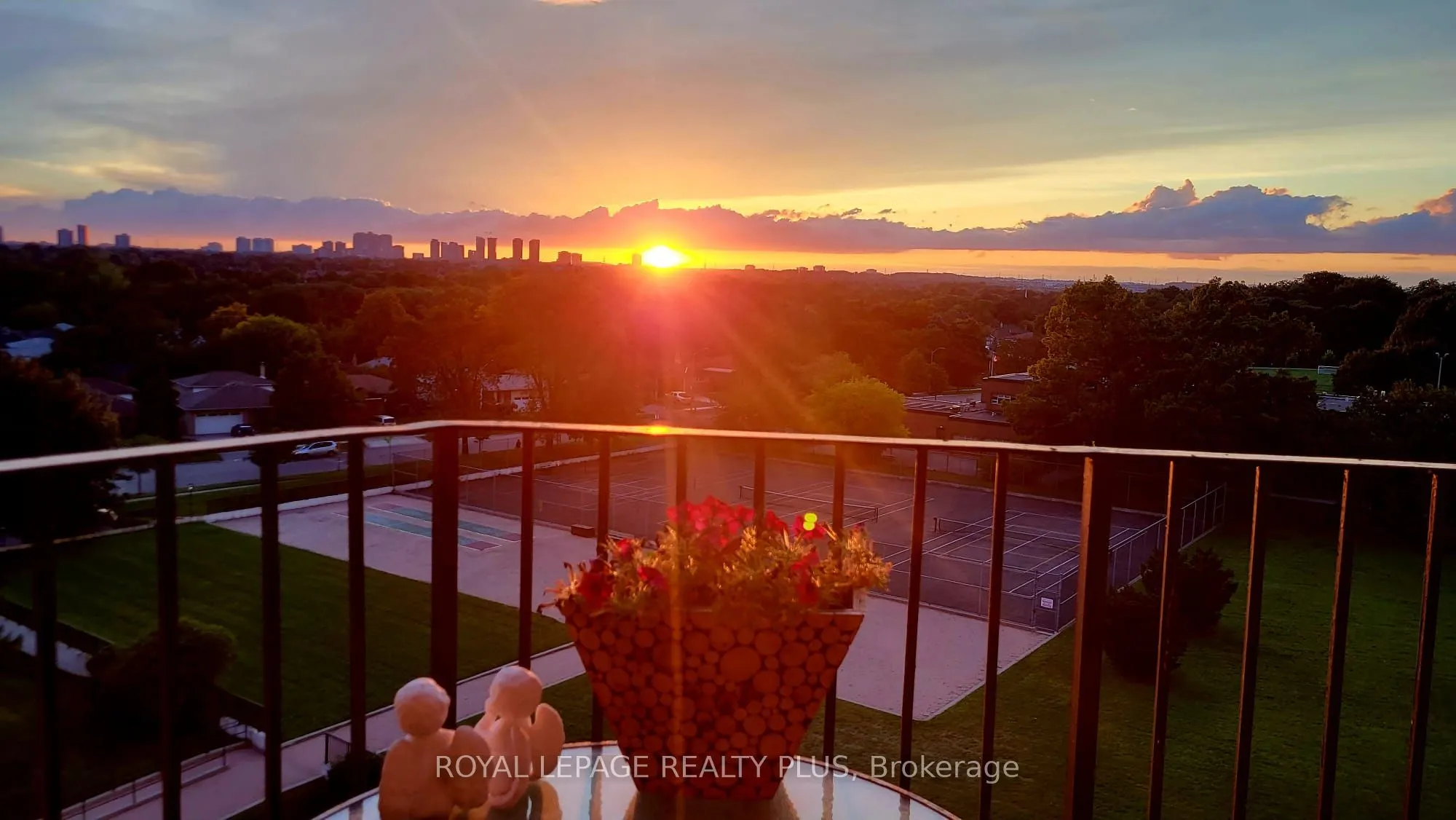 1333 Bloor Street, #708