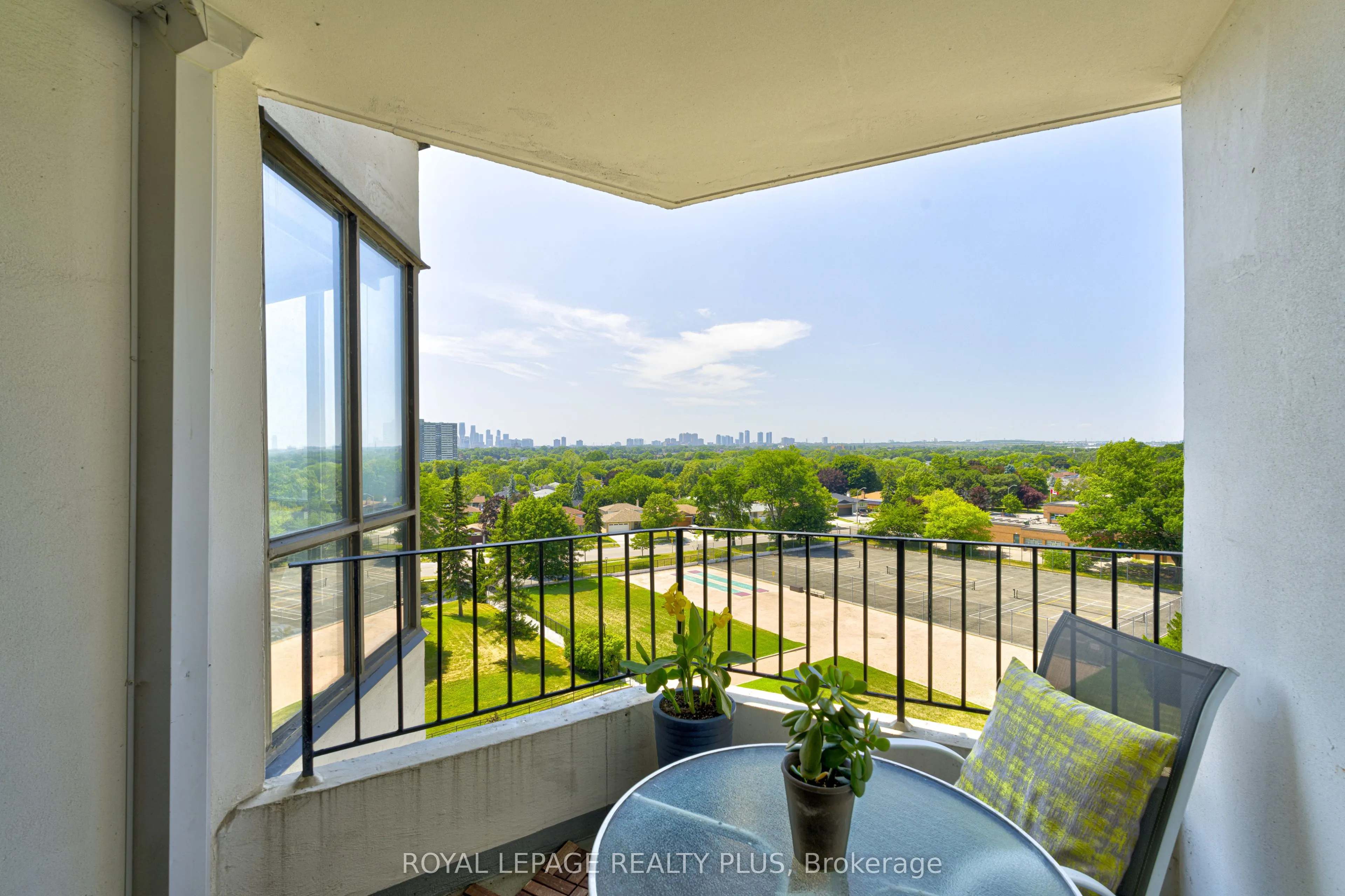 1333 Bloor Street, #708