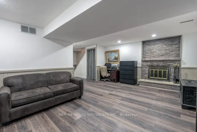 45 Neuchatel Place, #45