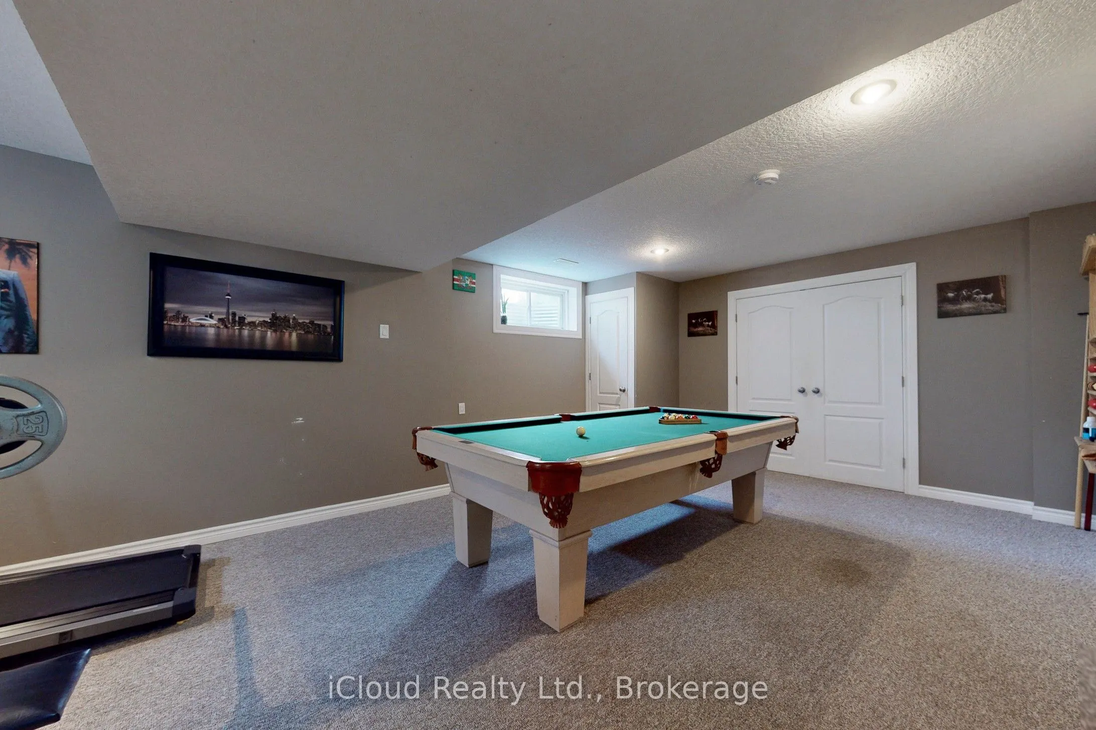 49 Oak Ridge Drive