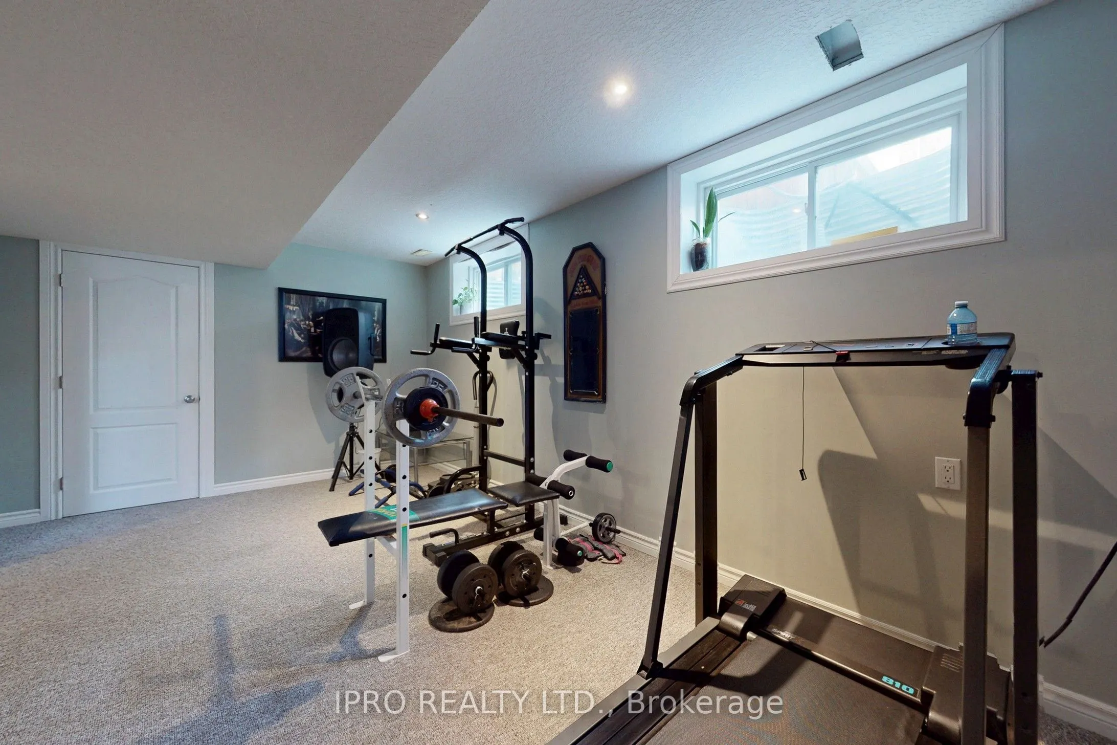 49 Oak Ridge Drive