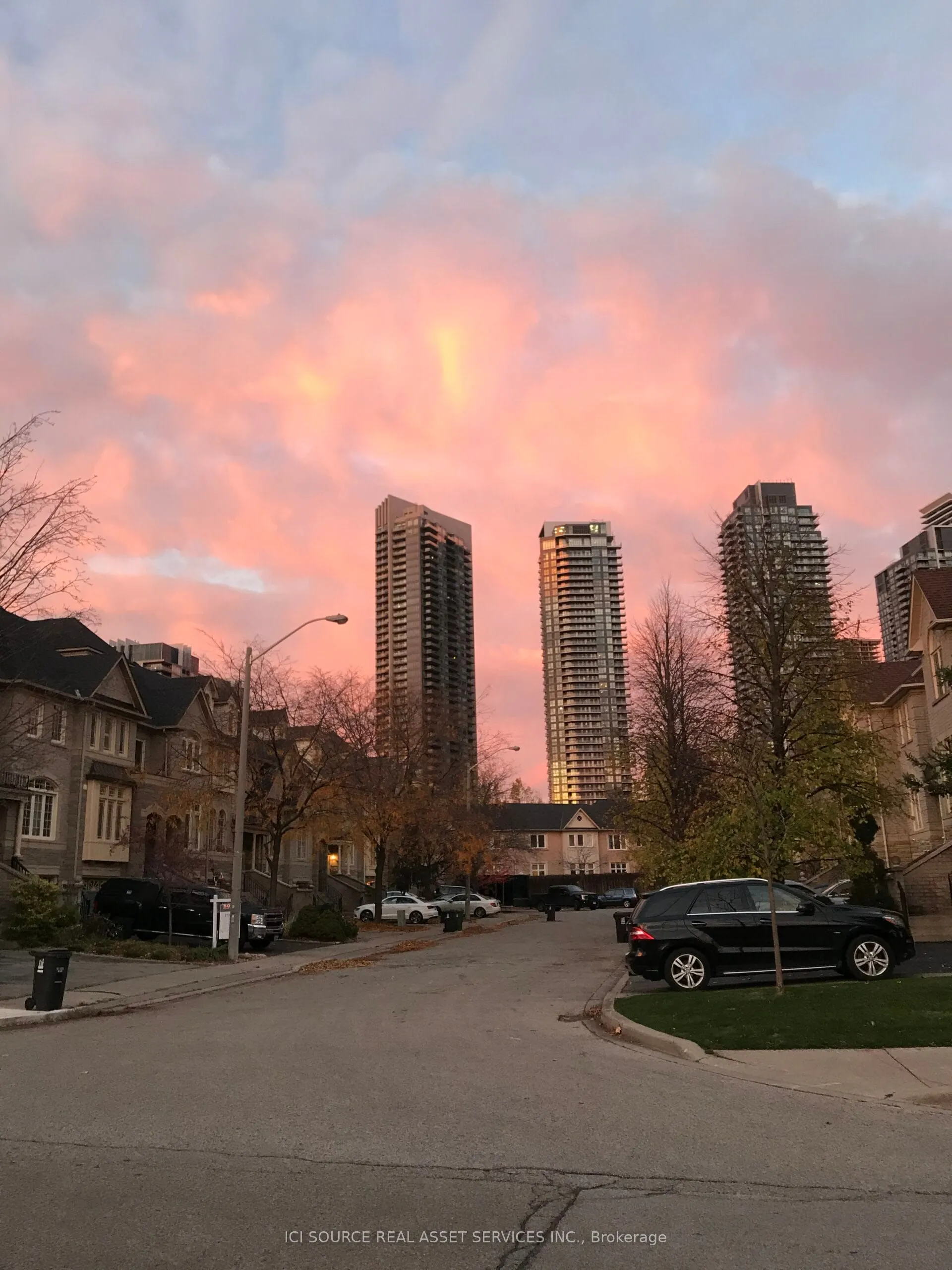 36 Park Lawn Road, #304