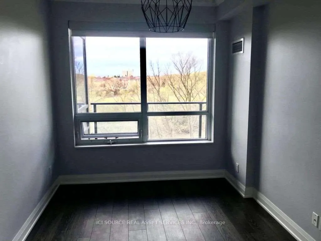 36 Park Lawn Road, #304