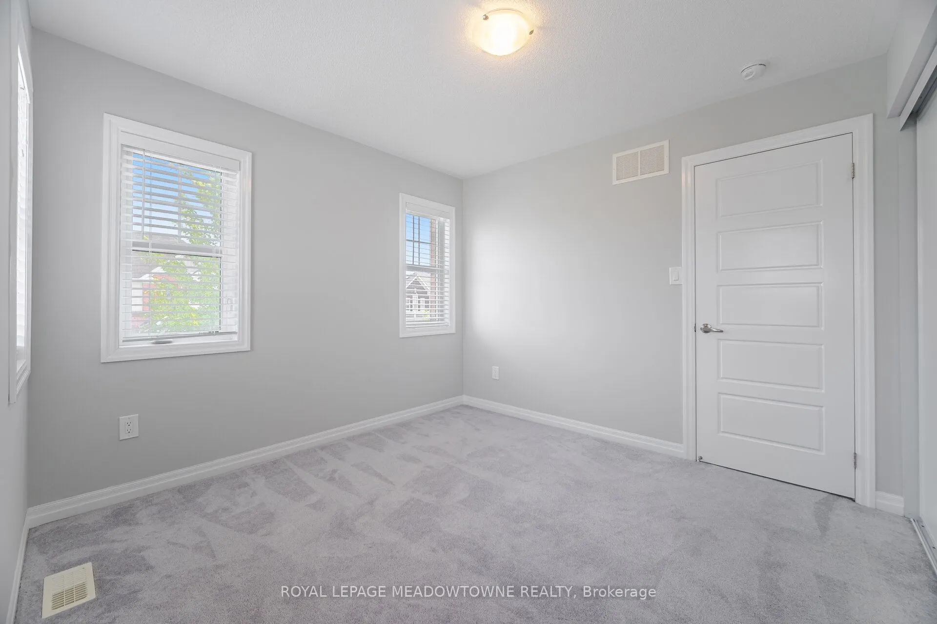 2 Lothbury Drive