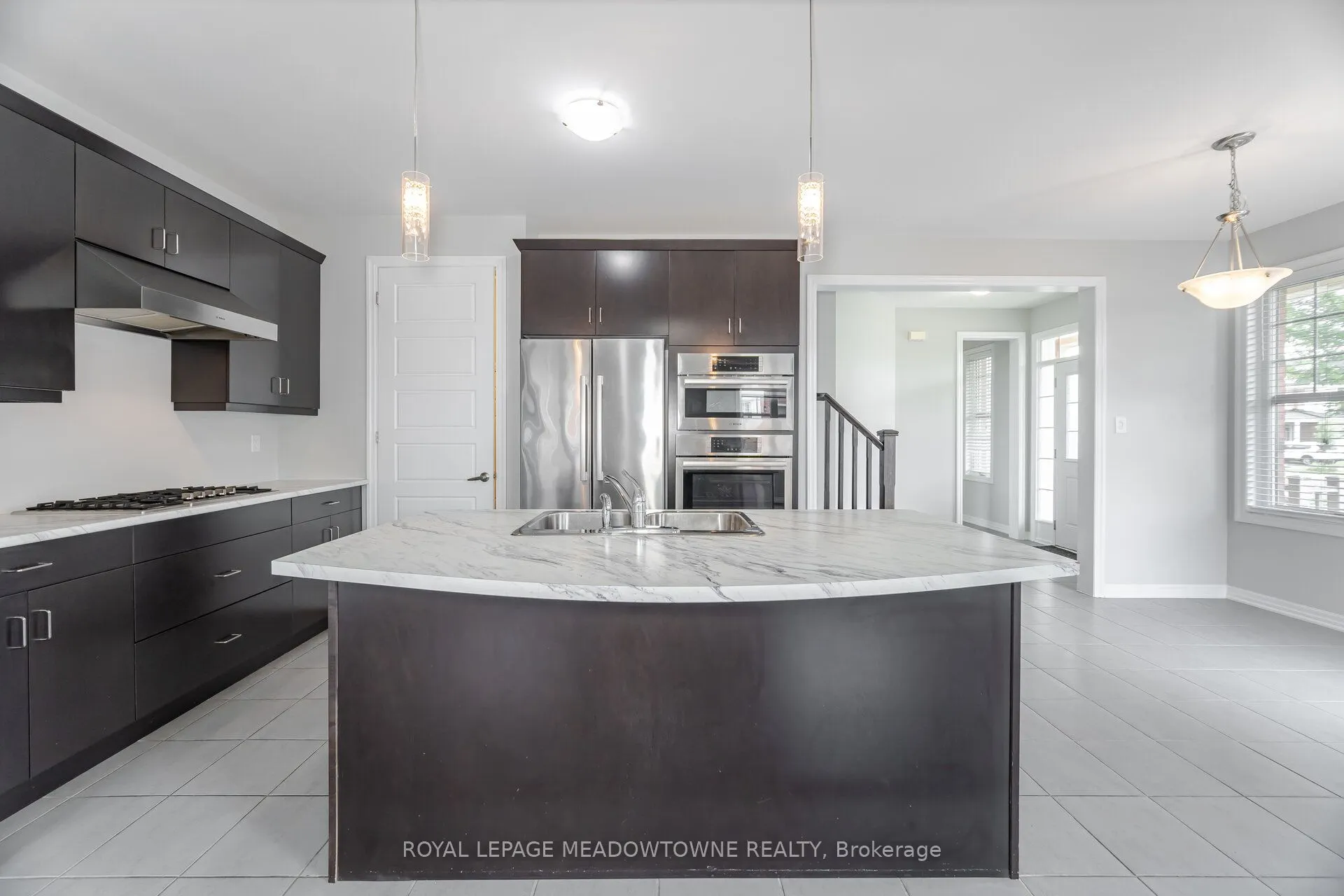 2 Lothbury Drive