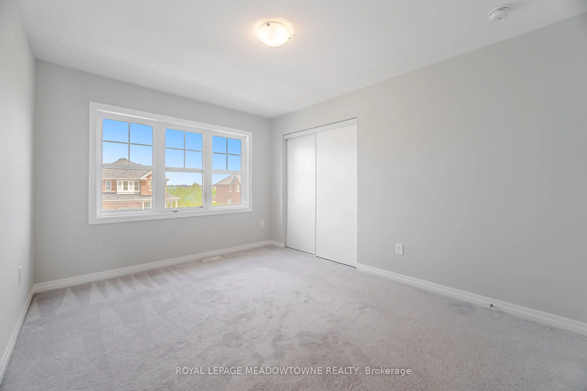 2 Lothbury Drive