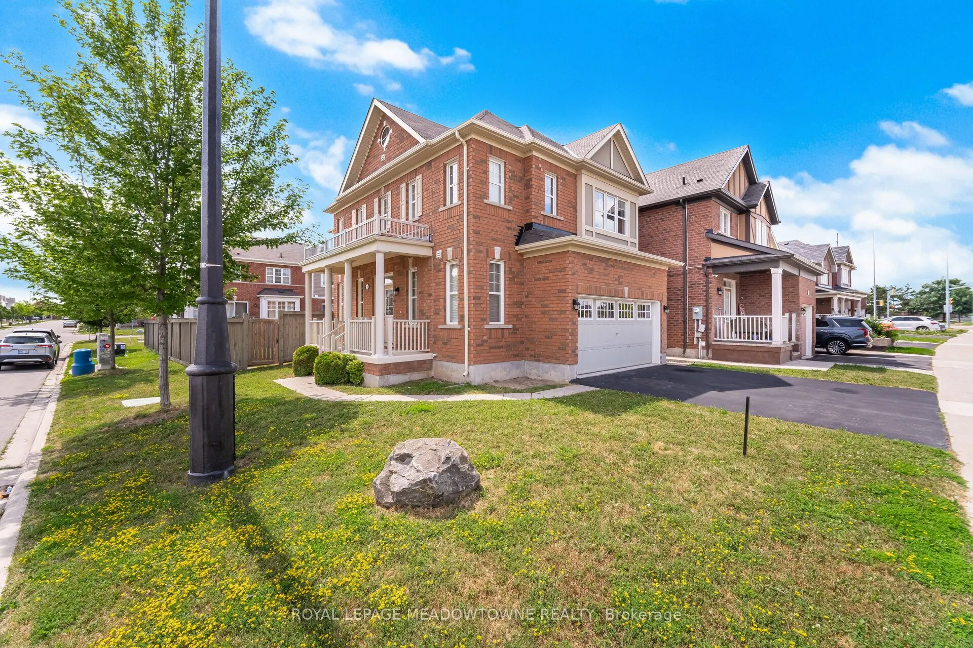 2 Lothbury Drive