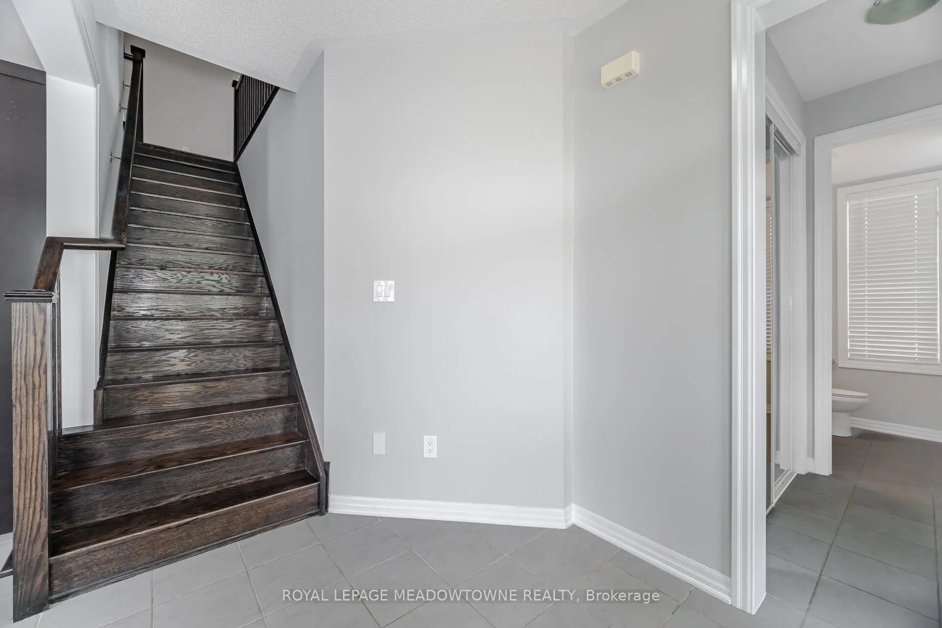 2 Lothbury Drive