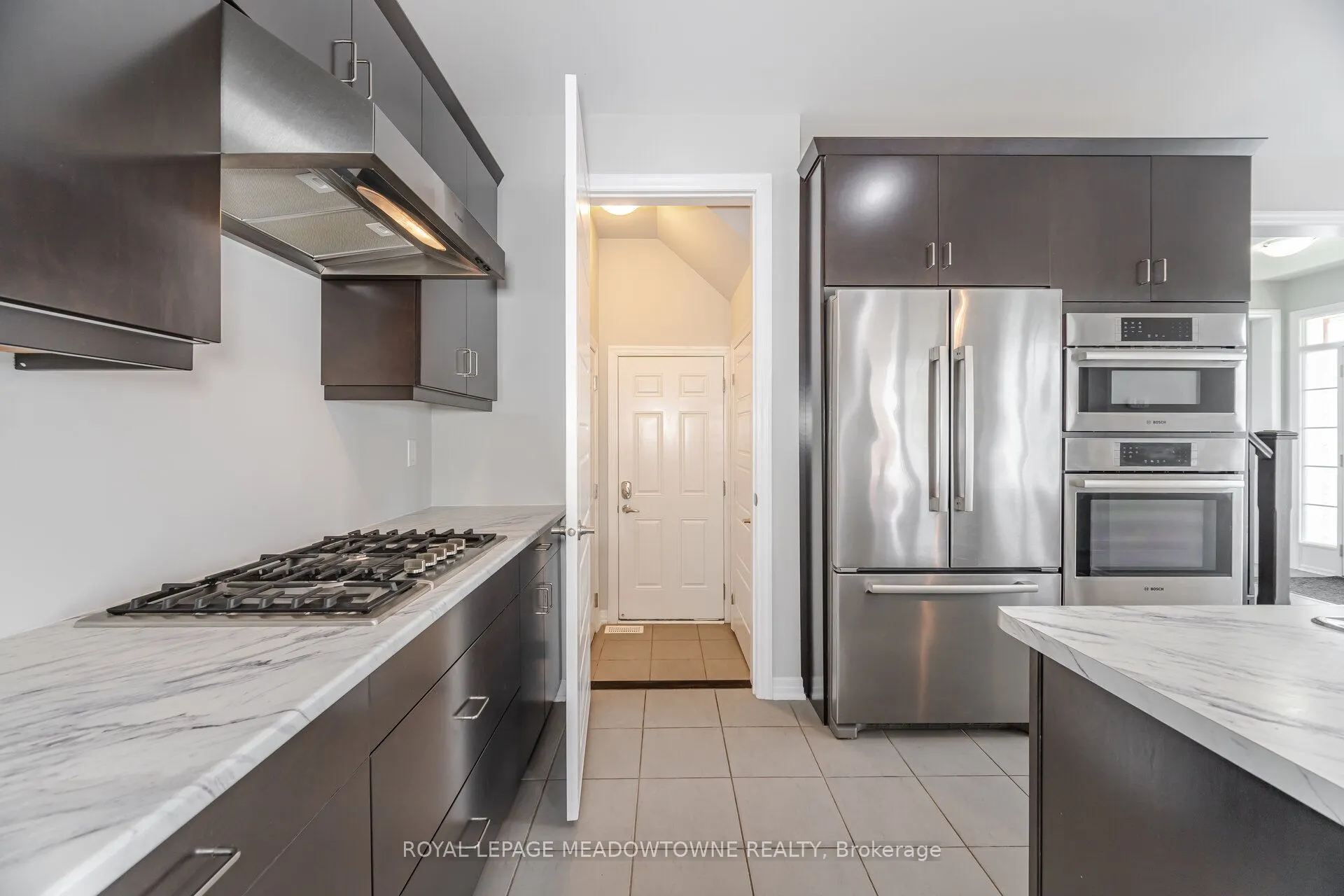 2 Lothbury Drive