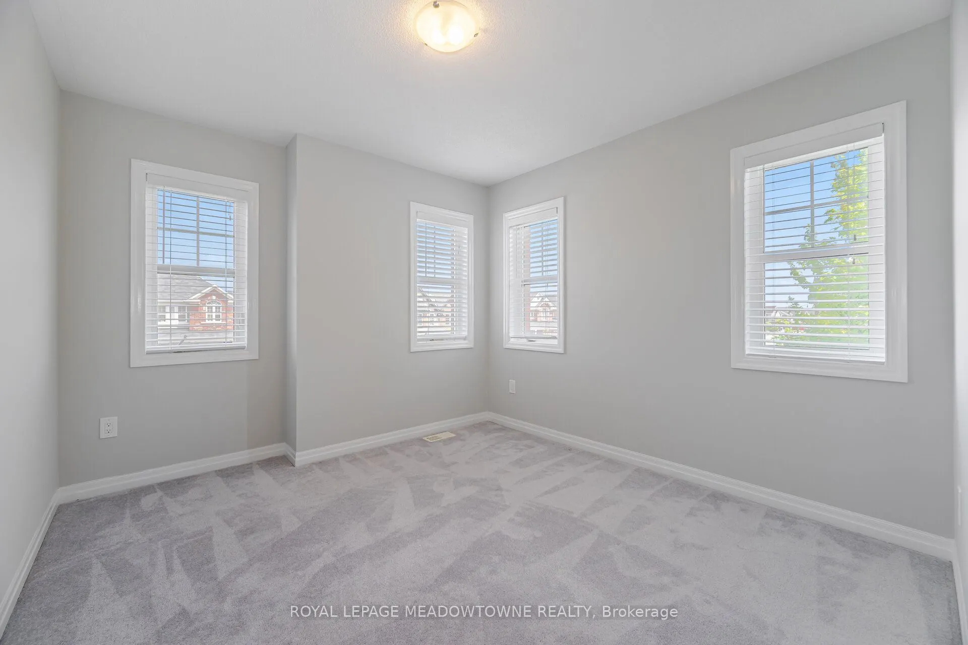 2 Lothbury Drive
