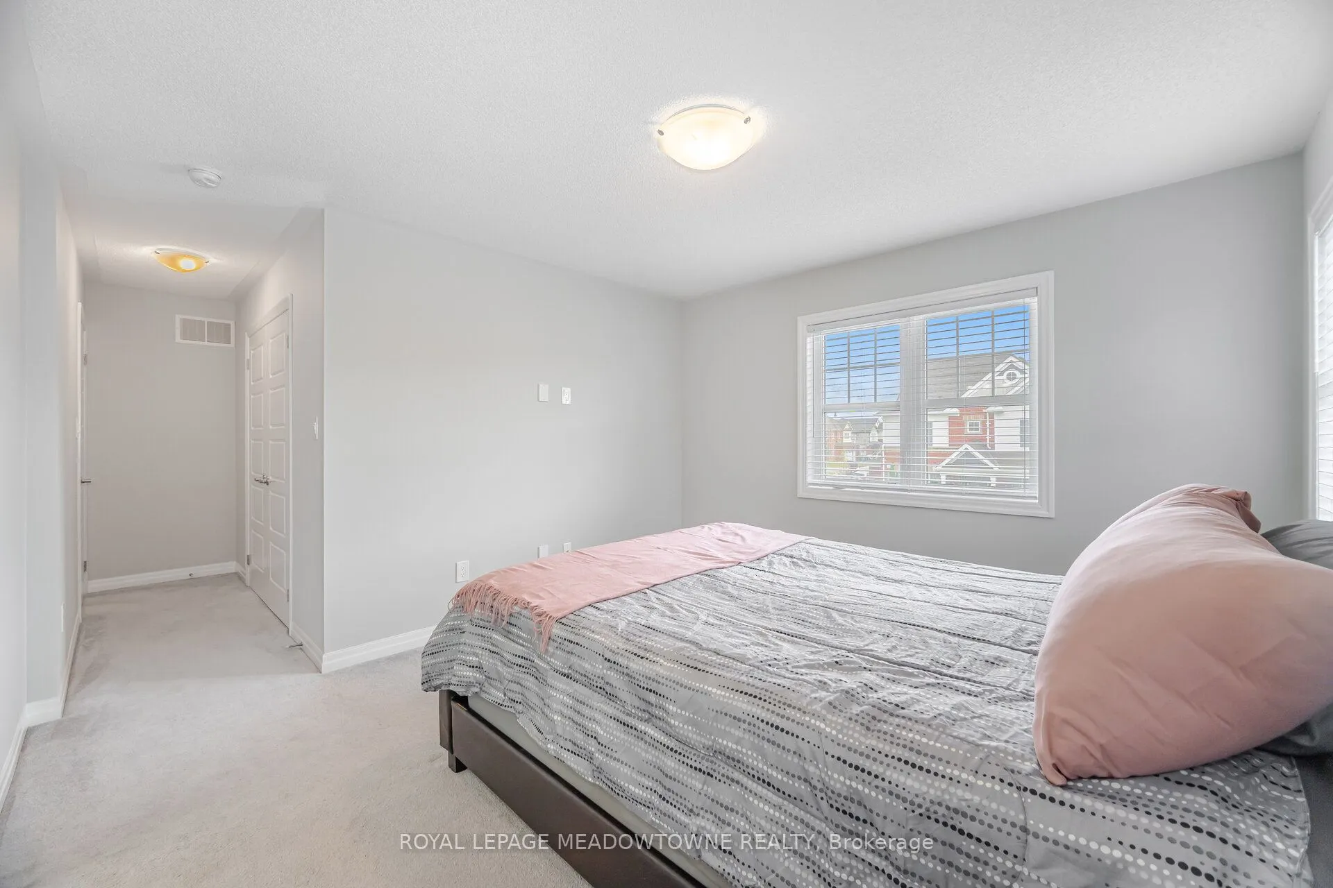 2 Lothbury Drive