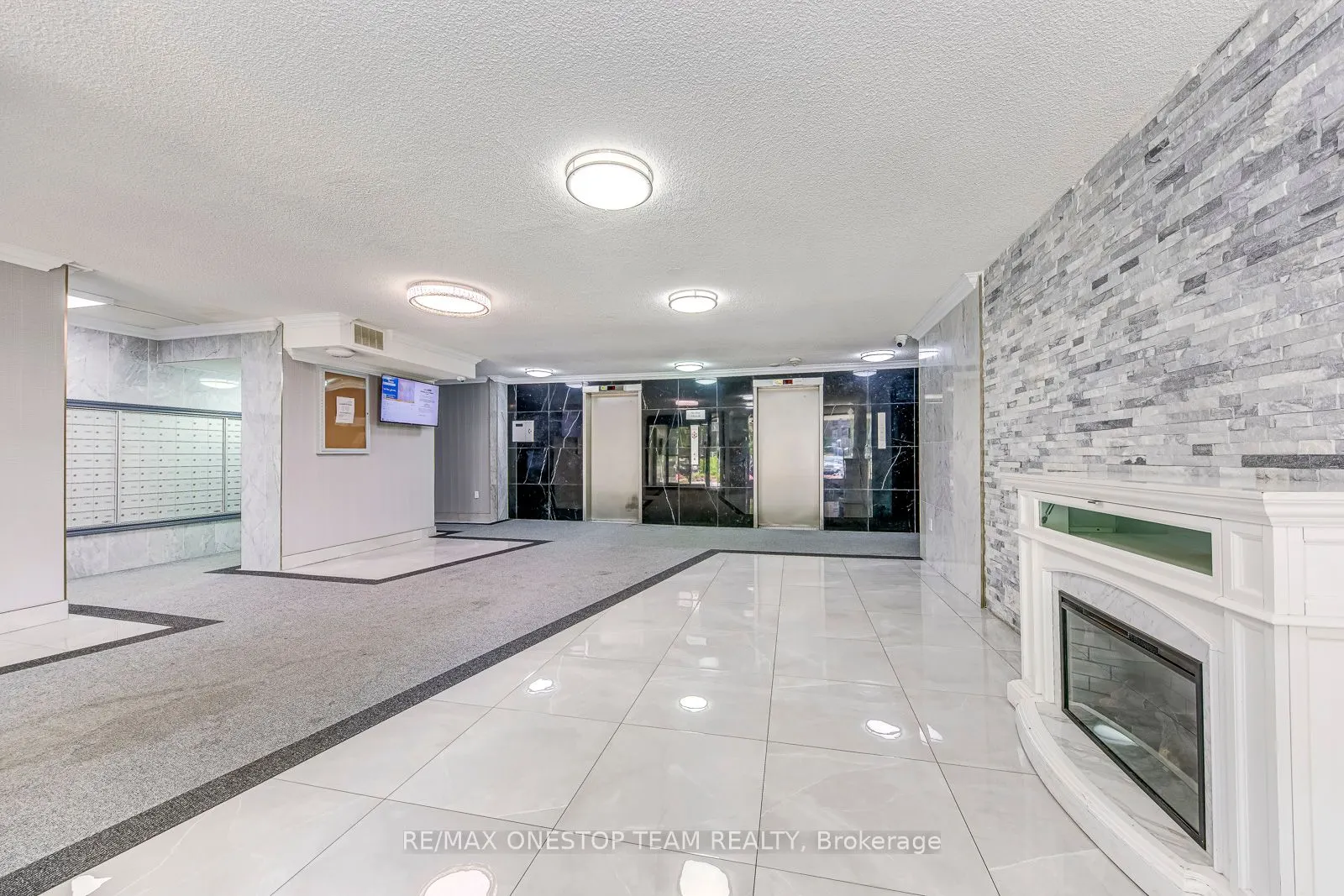 4 Kings Cross Road, #402