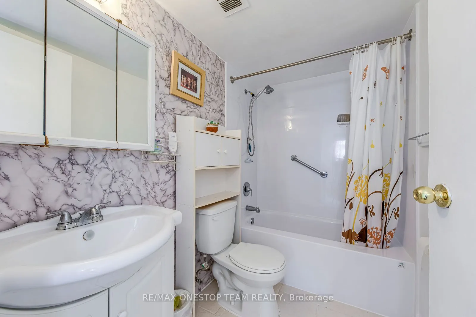4 Kings Cross Road, #402