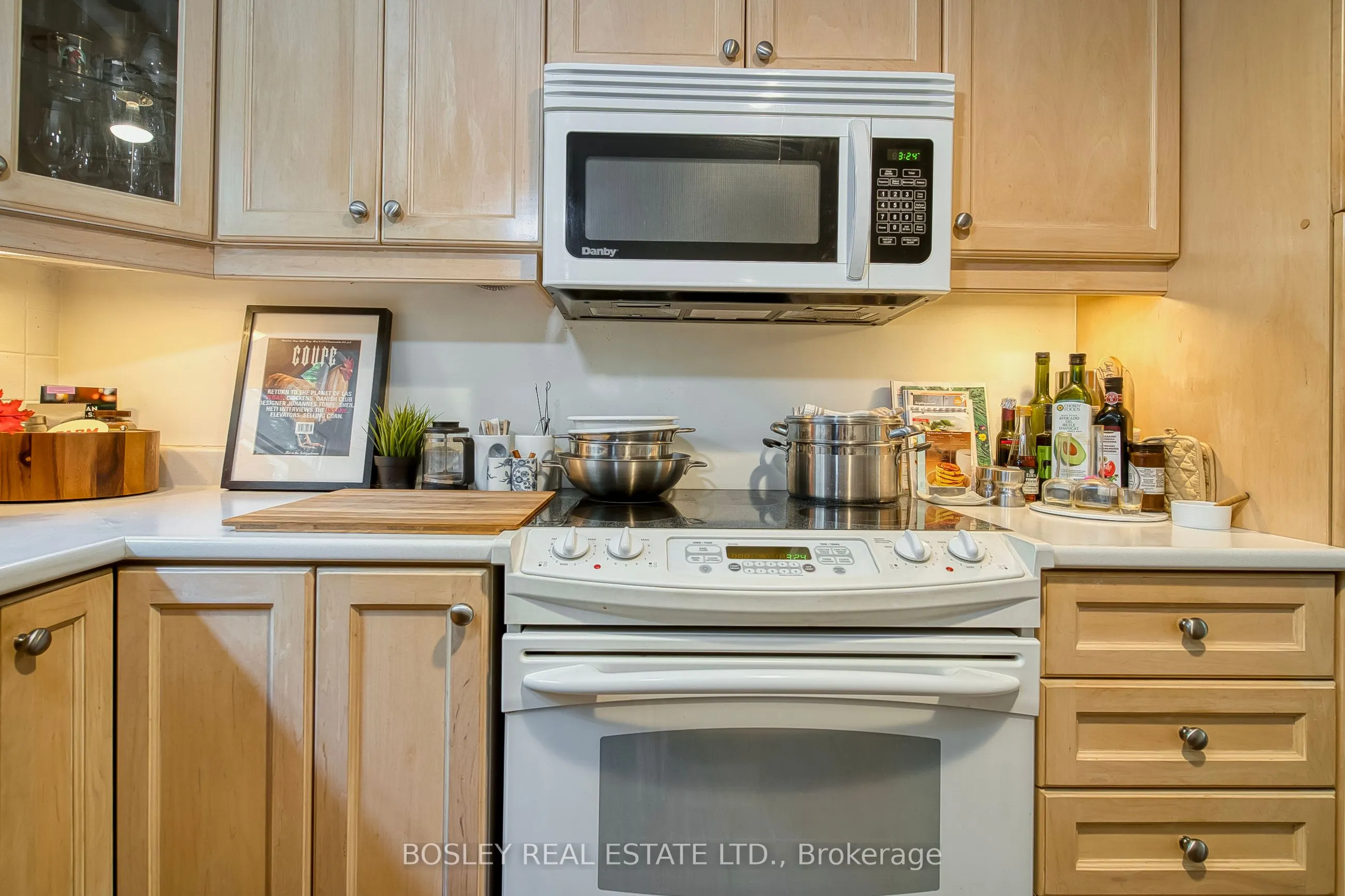288 Reynolds Street, #16