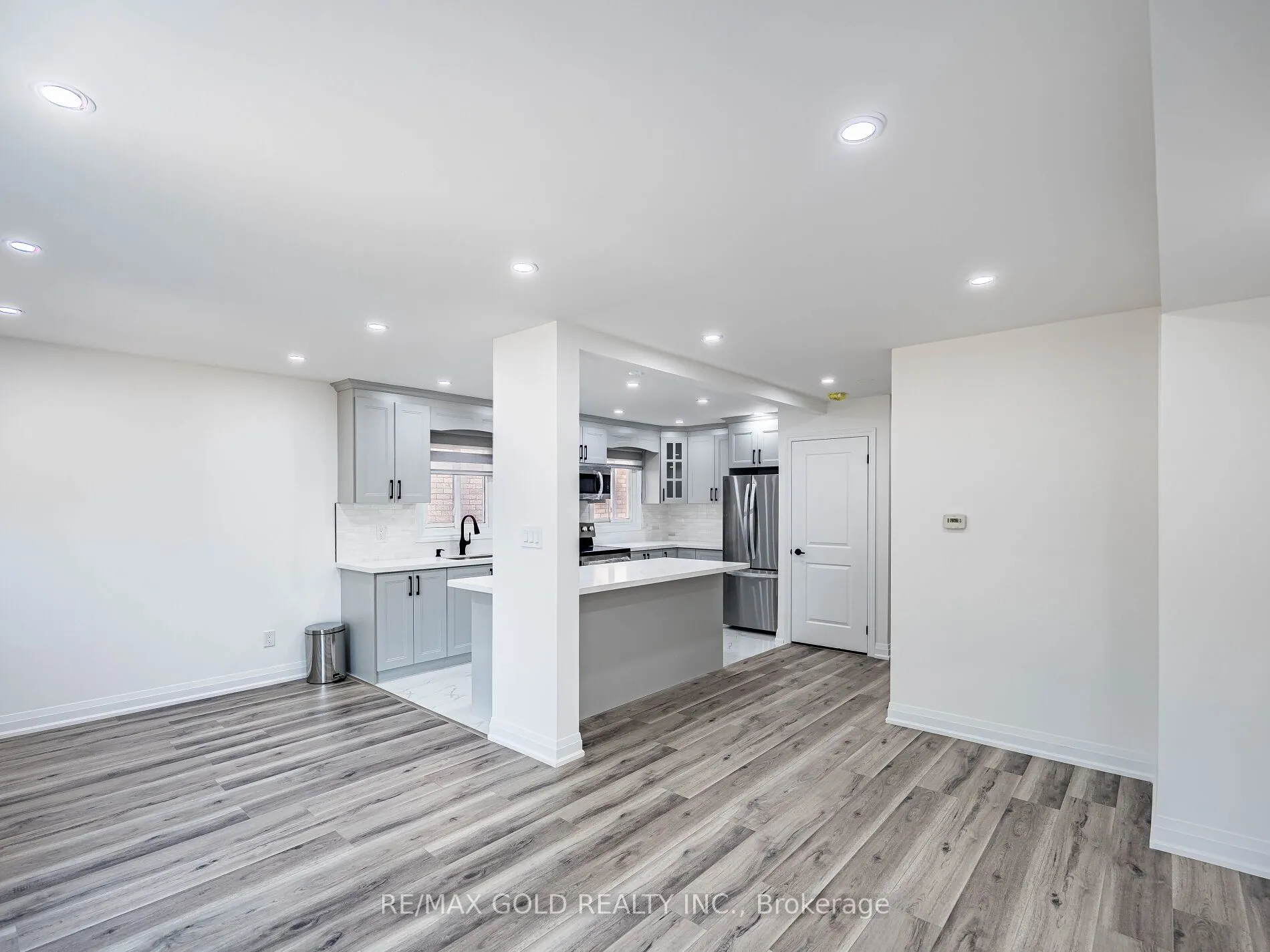 57 Mercedes Drive
