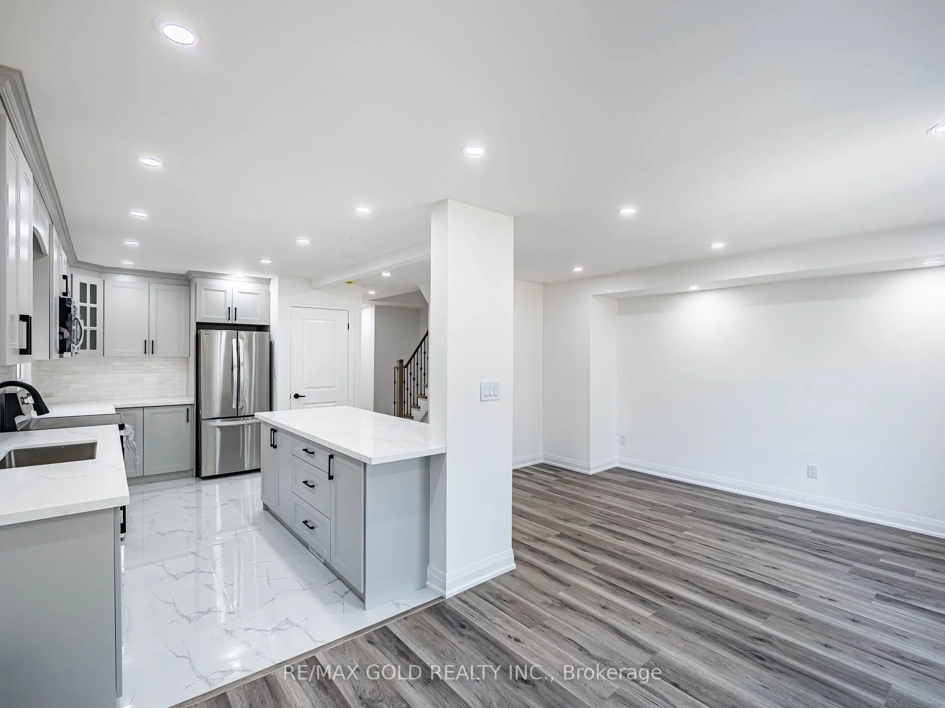 57 Mercedes Drive