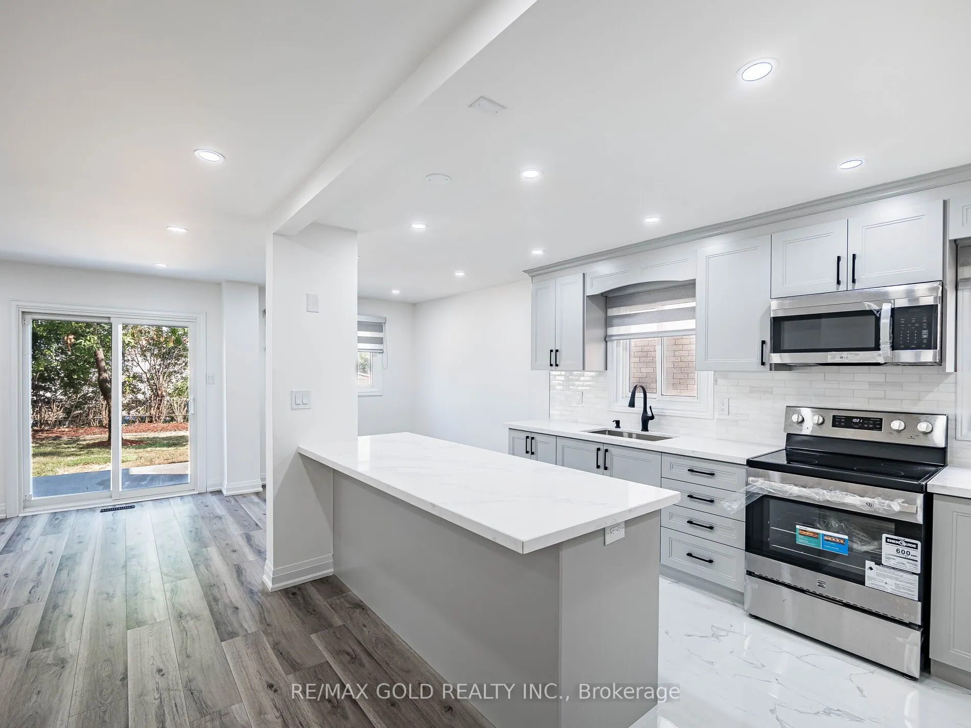 57 Mercedes Drive