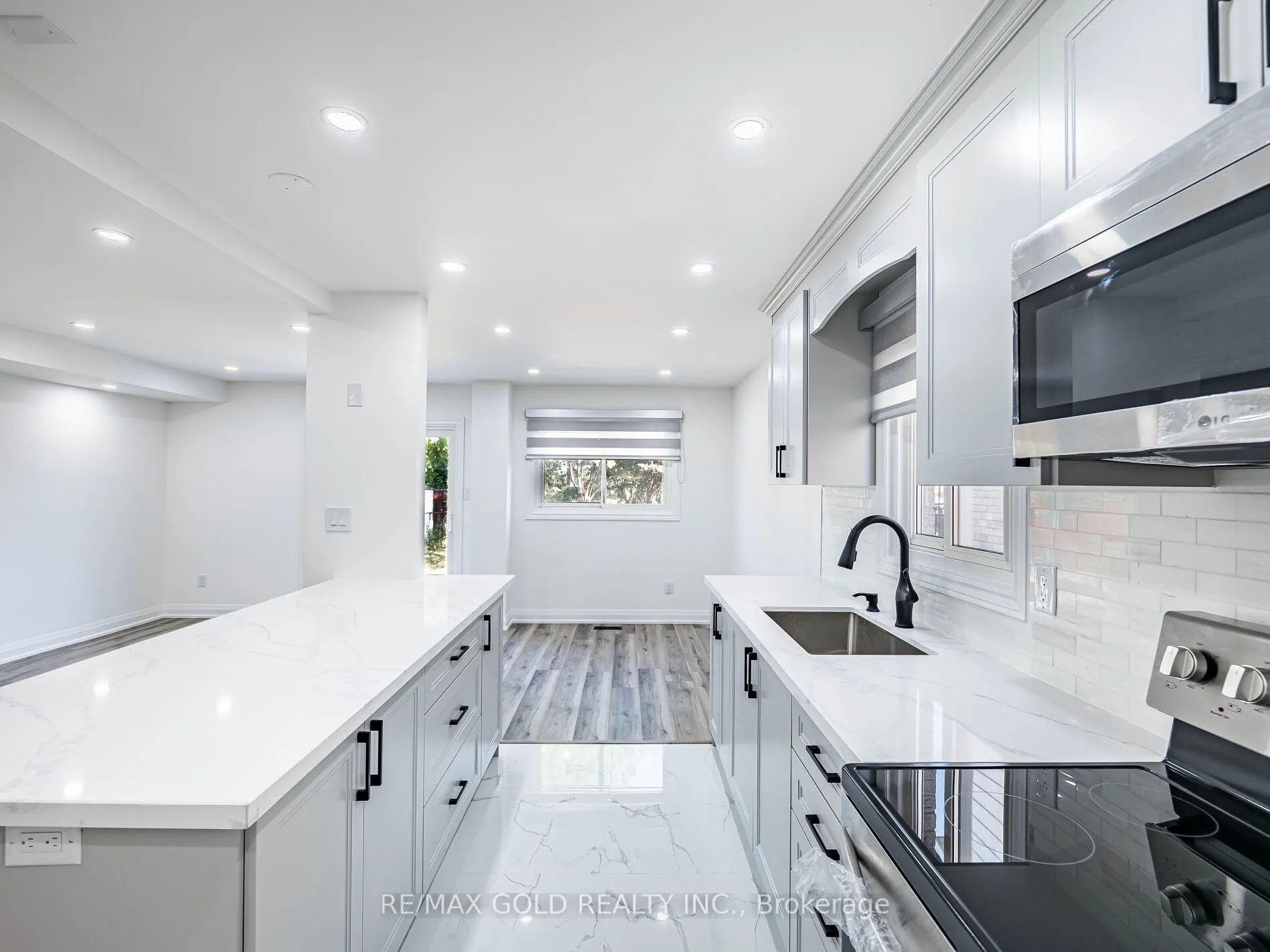 57 Mercedes Drive