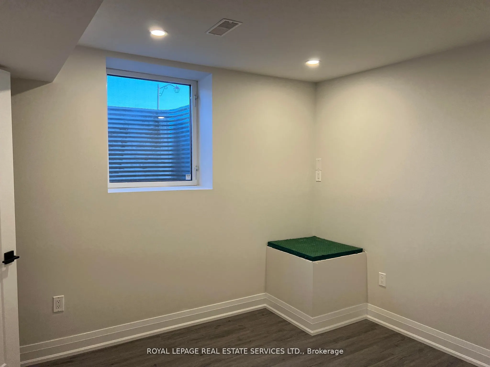 506 Kennedy Circle W