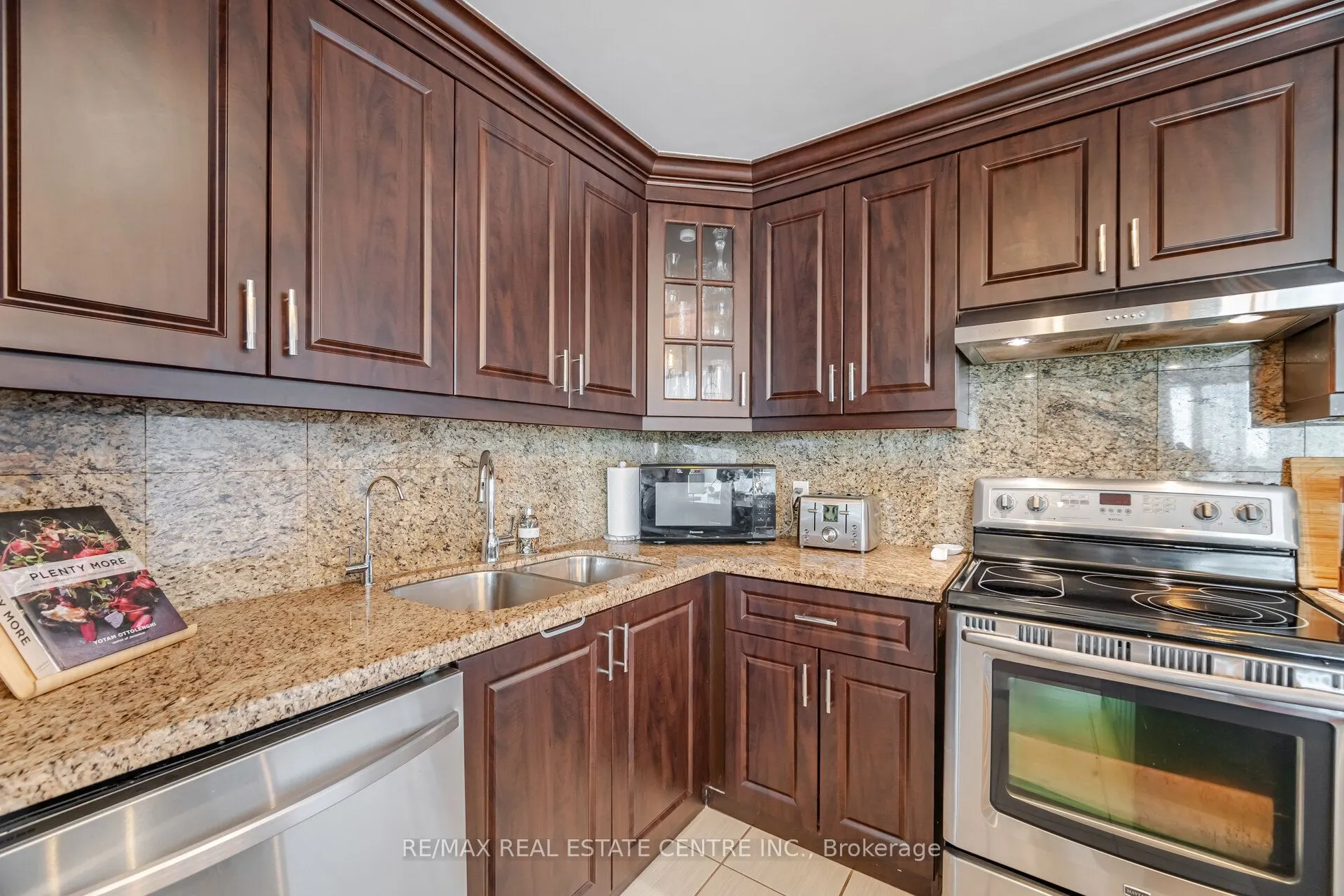 25 Trailwood Drive, #402